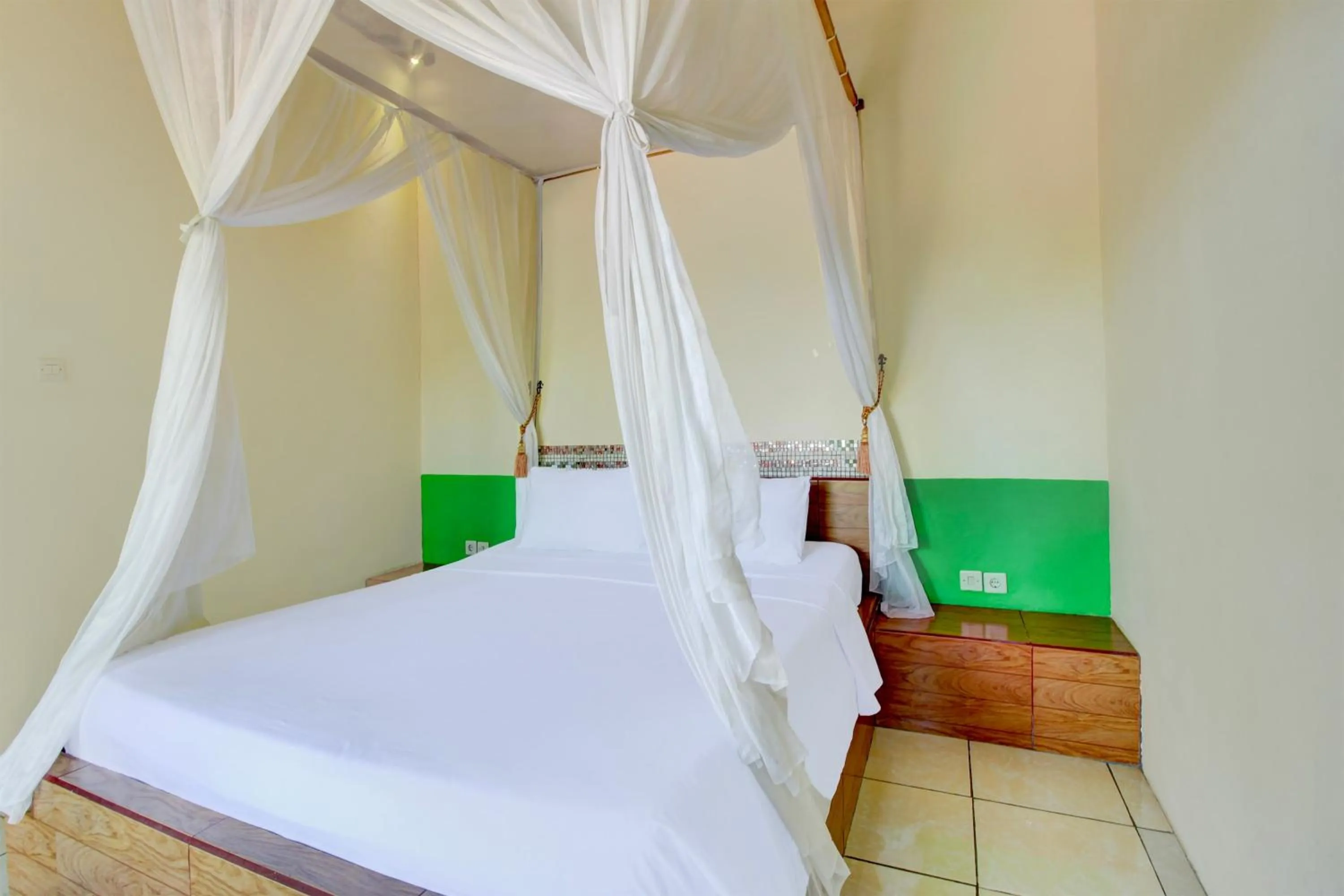 Bedroom, Bed in Capital O 94226 Kubu Mesari