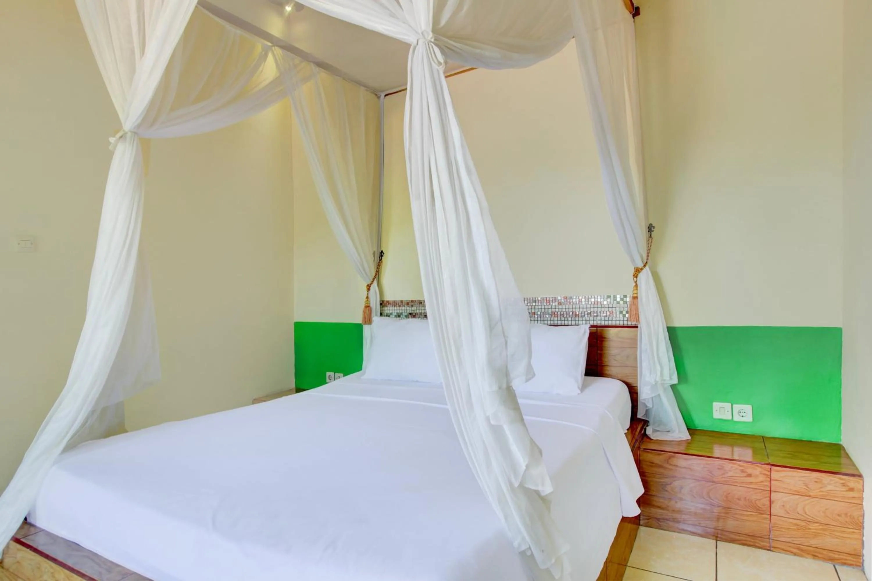 Bedroom, Bed in Capital O 94226 Kubu Mesari