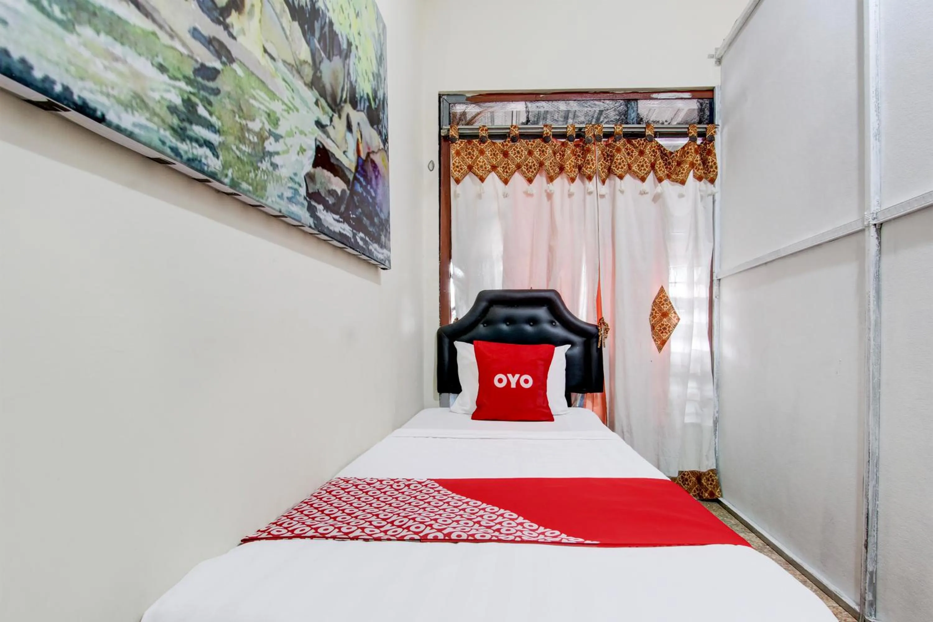 Bedroom, Bed in Hotel O Homestay Alqid Syariah