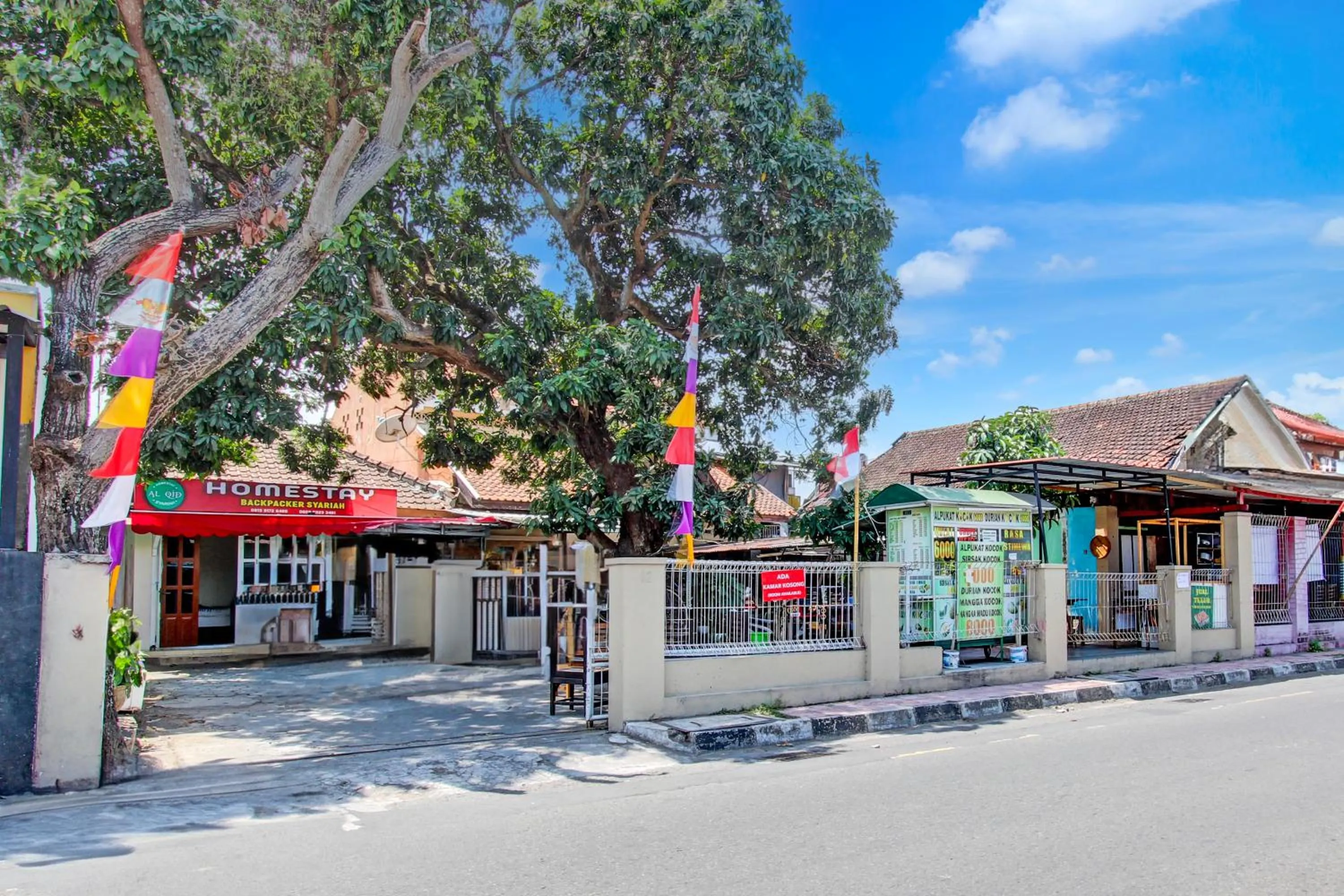 Property building in Hotel O Homestay Alqid Syariah