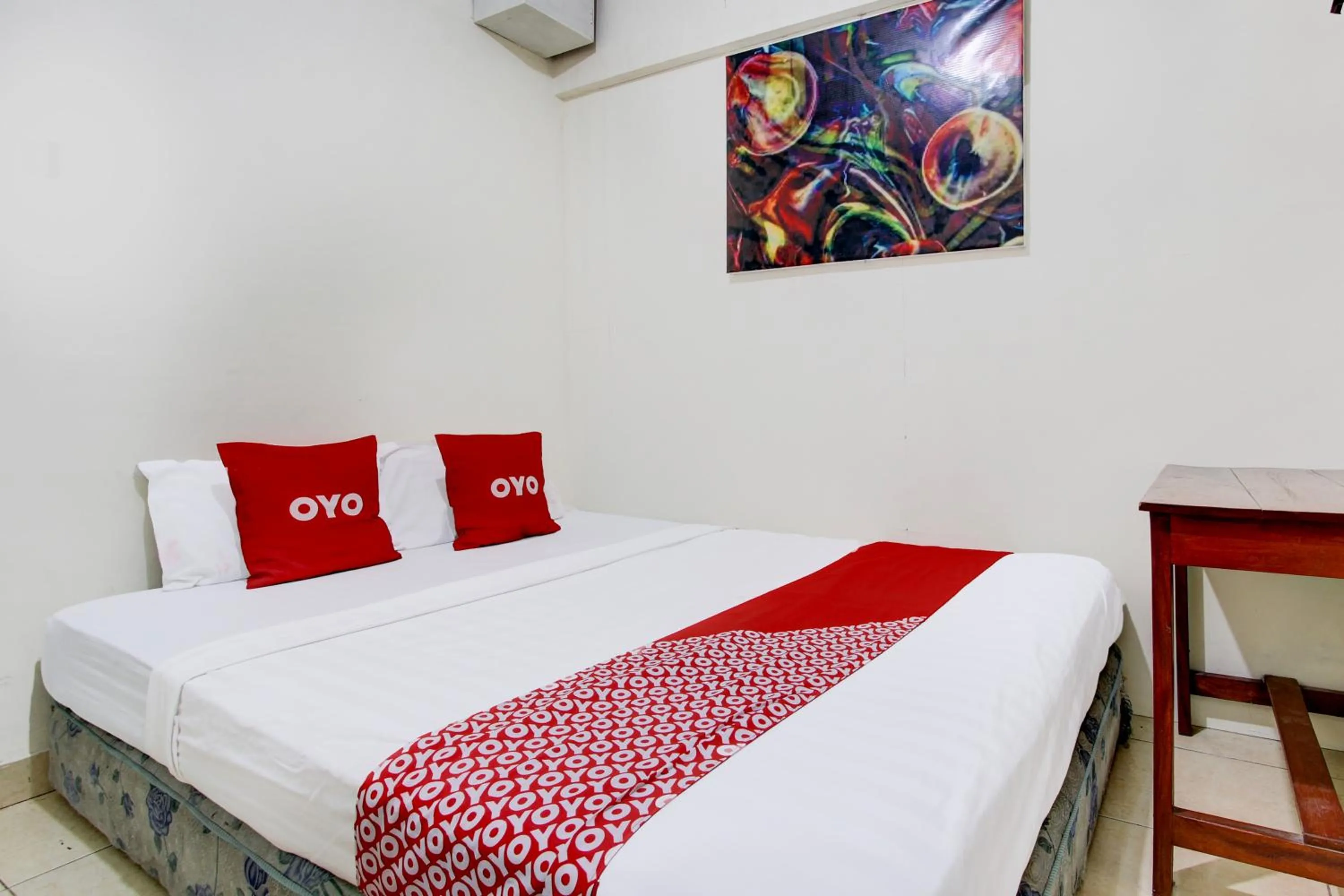 Photo of the whole room, Bed in Hotel O Homestay Alqid Syariah