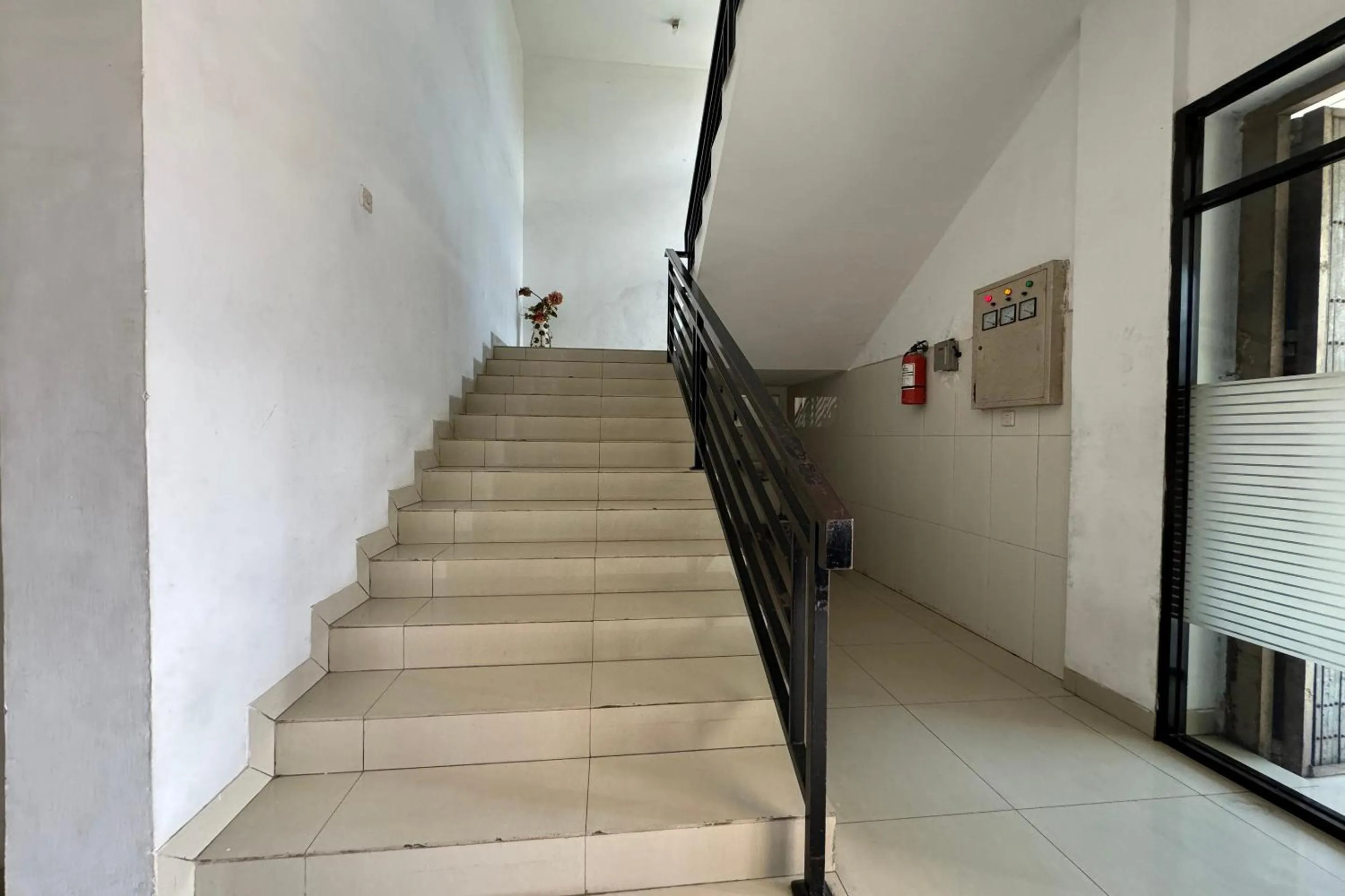 Lobby or reception in Hotel O Ezhar Boka Homestay Near GOR Sulis Bulutangkis