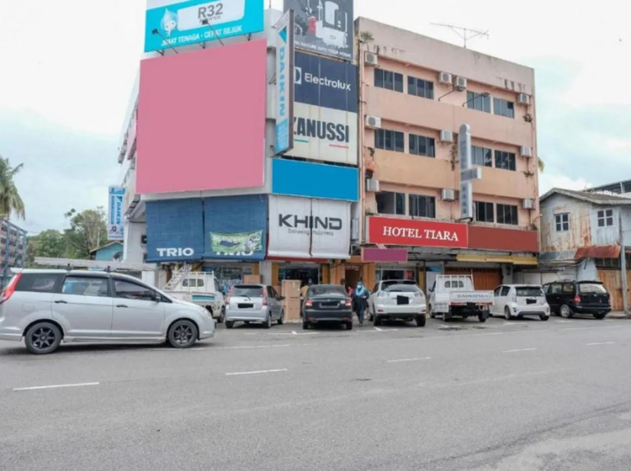 Property building in Hotel Tiara