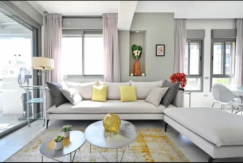 Seaside Apt Balcony&Parking !