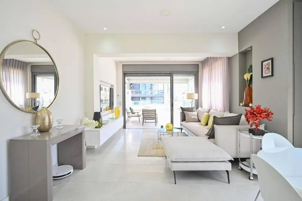 Seaside Apt Balcony&Parking !