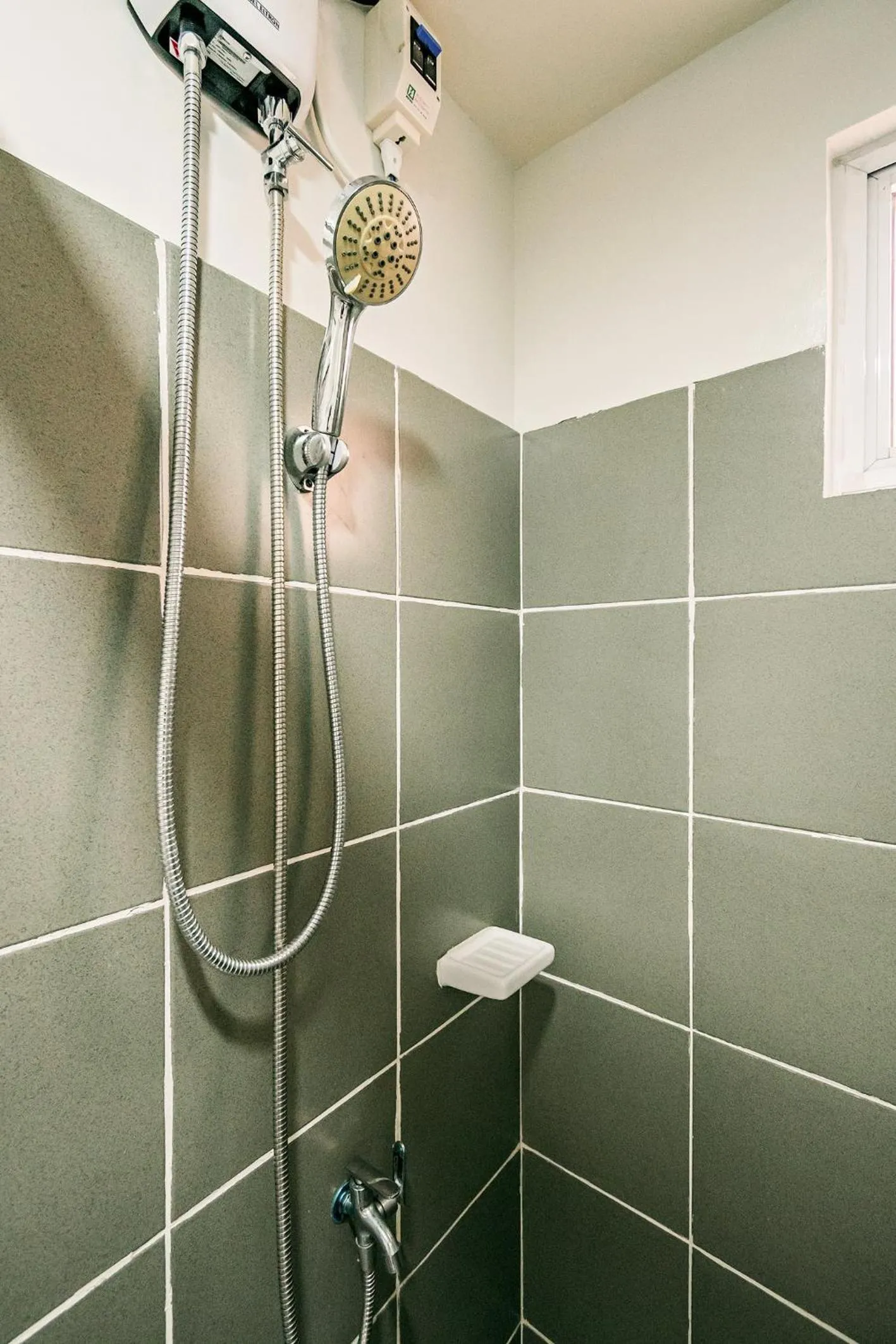 Bathroom in Precious Florannjoe