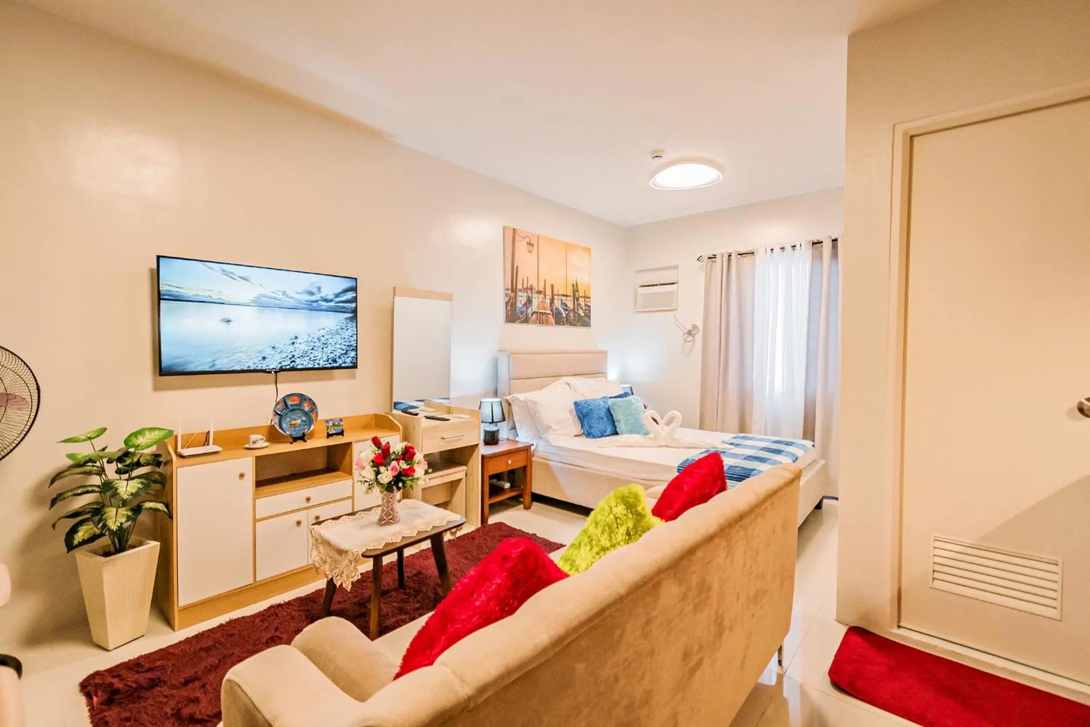 TV and multimedia in Precious Florannjoe