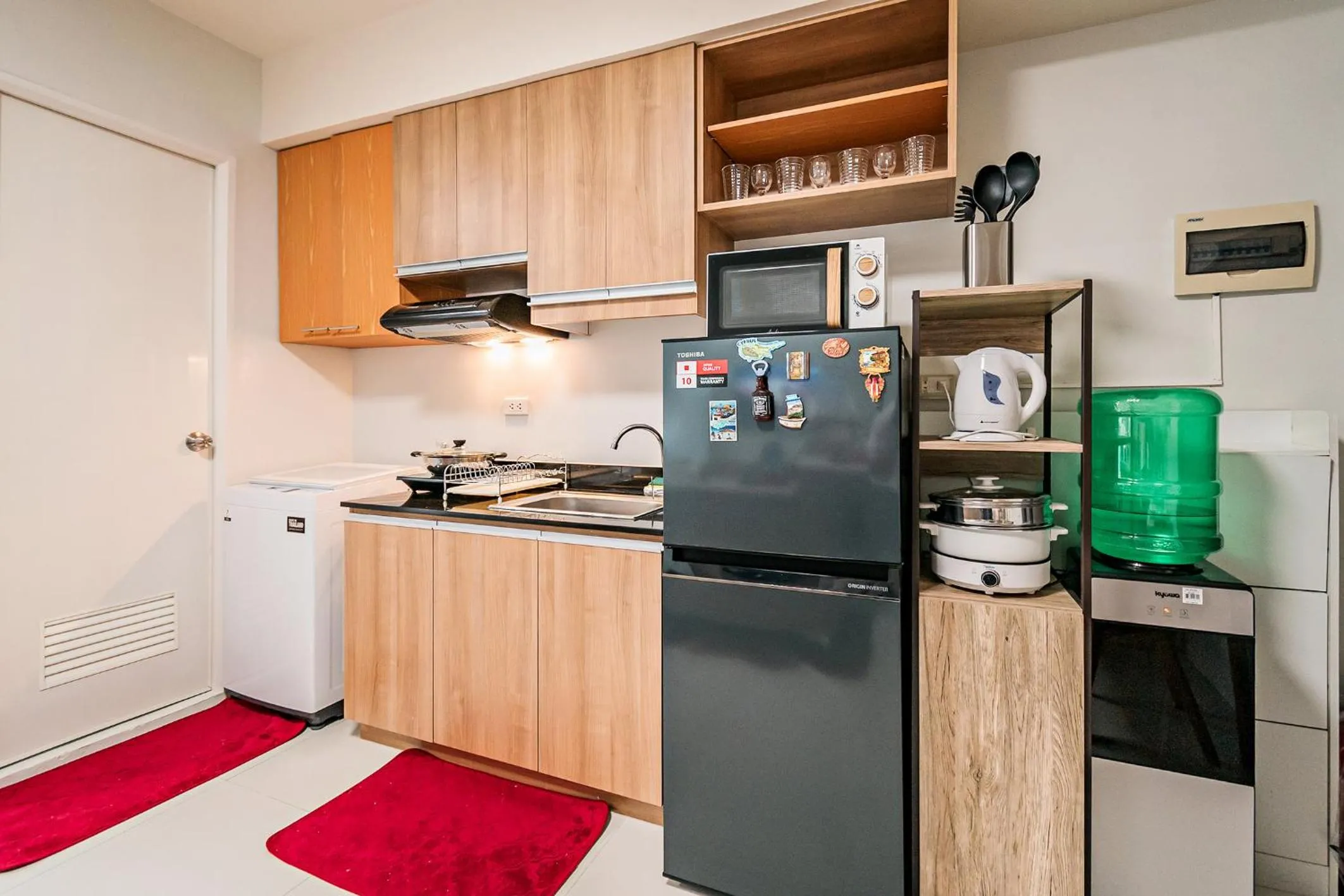 Kitchen or kitchenette in Precious Florannjoe