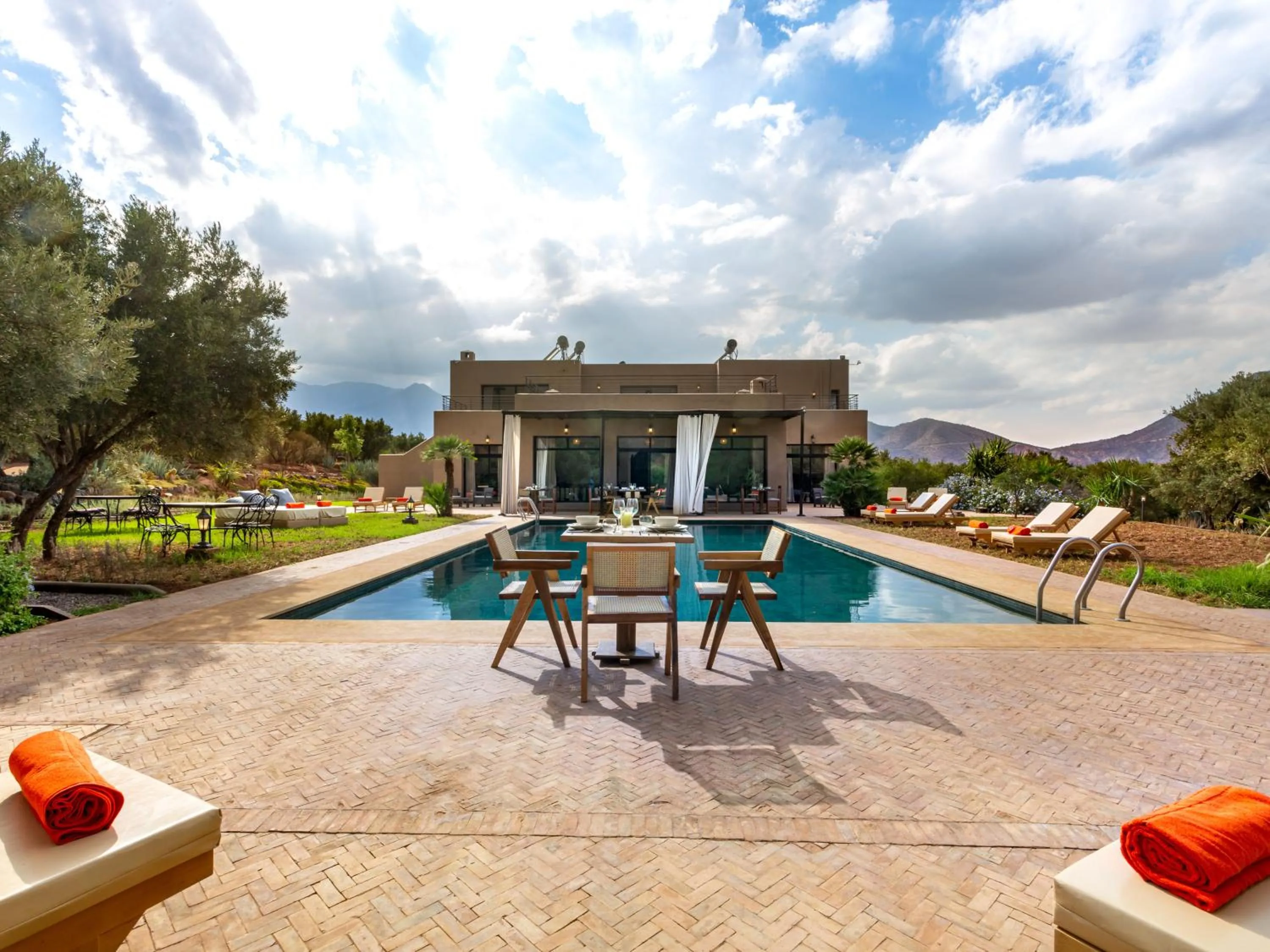 Property building in Atlas Luxury Garden