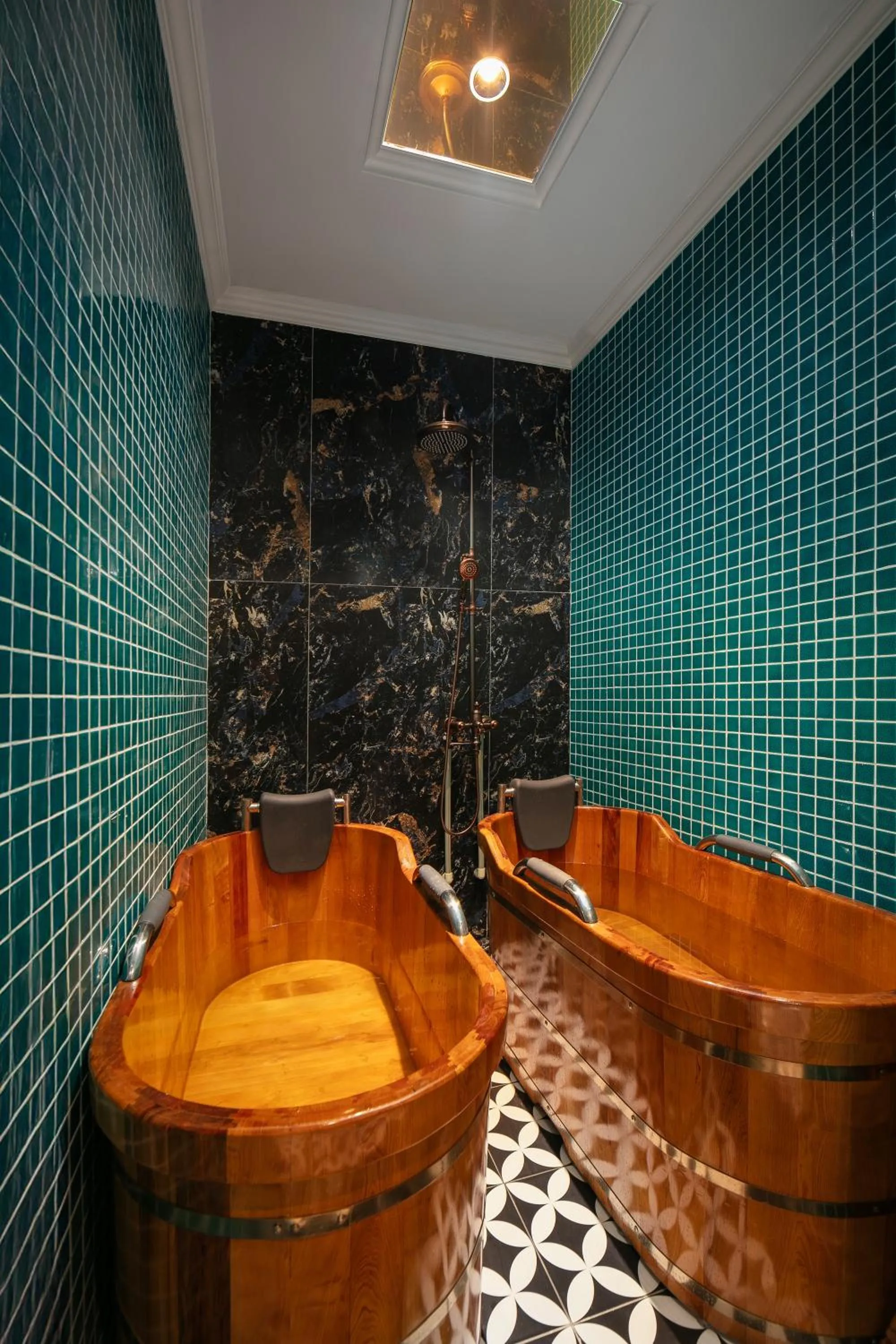 Hot Tub in Phat Diem Plaza Hotel