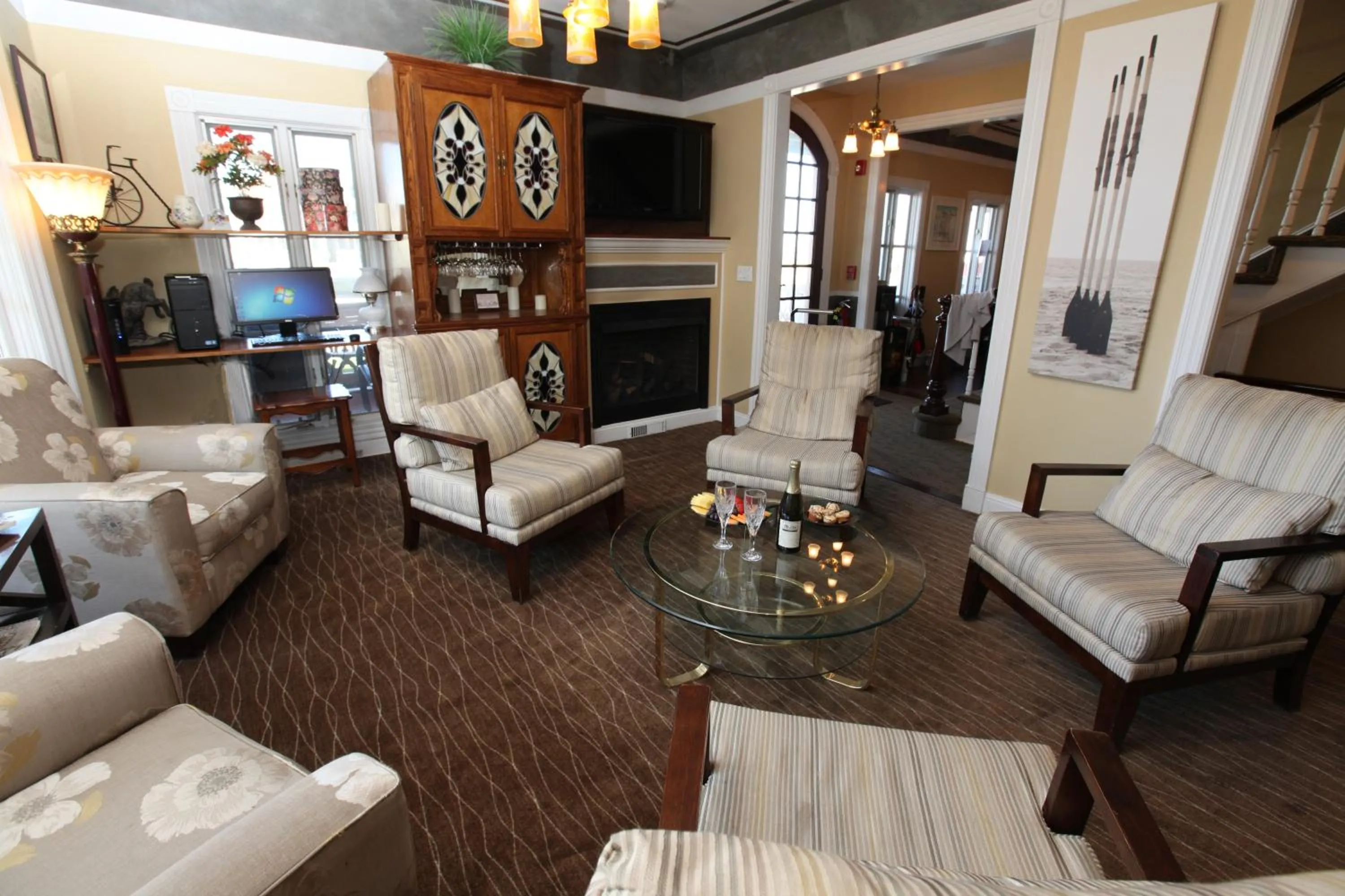 Living room in The Ocean Plaza Hotel