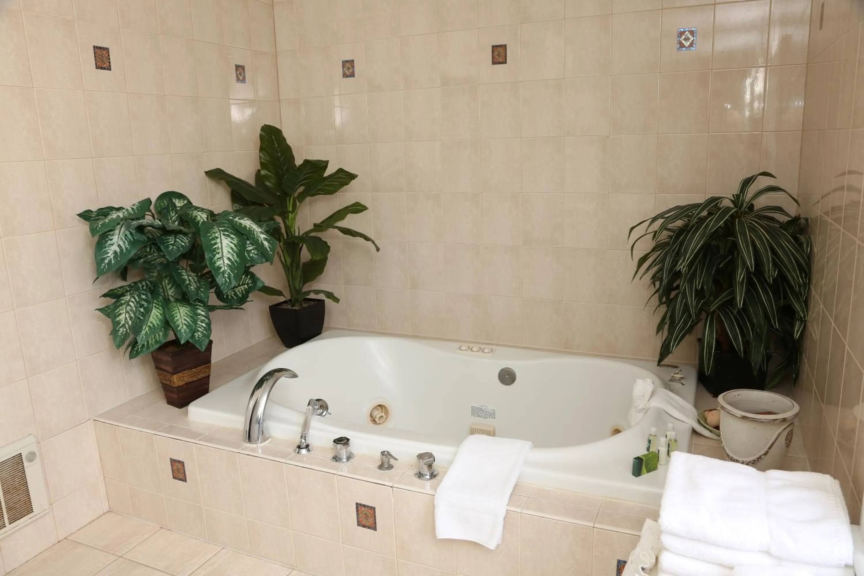 Bathroom in The Ocean Plaza Hotel