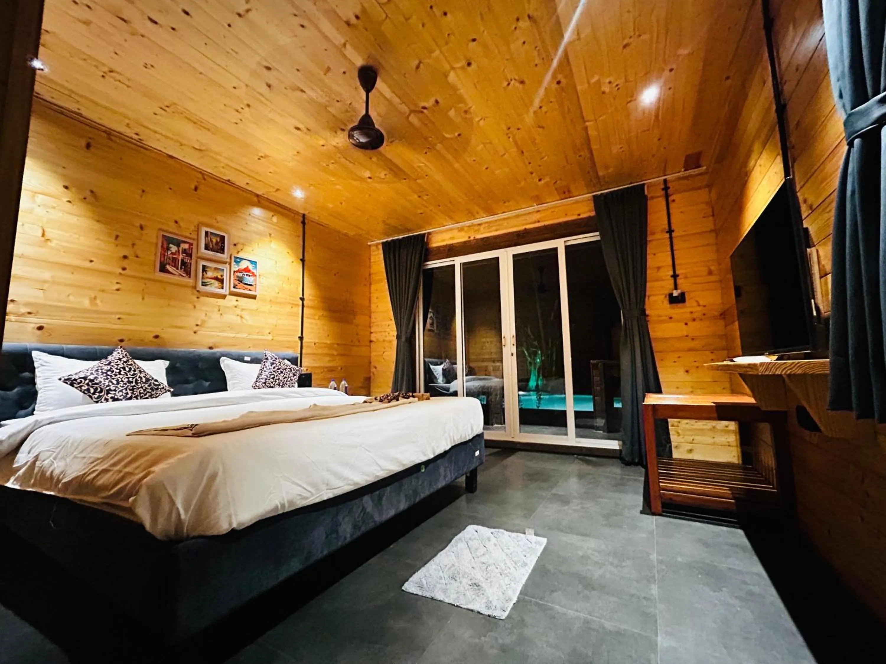 Bedroom, Bed in Seclude Eco Cottages