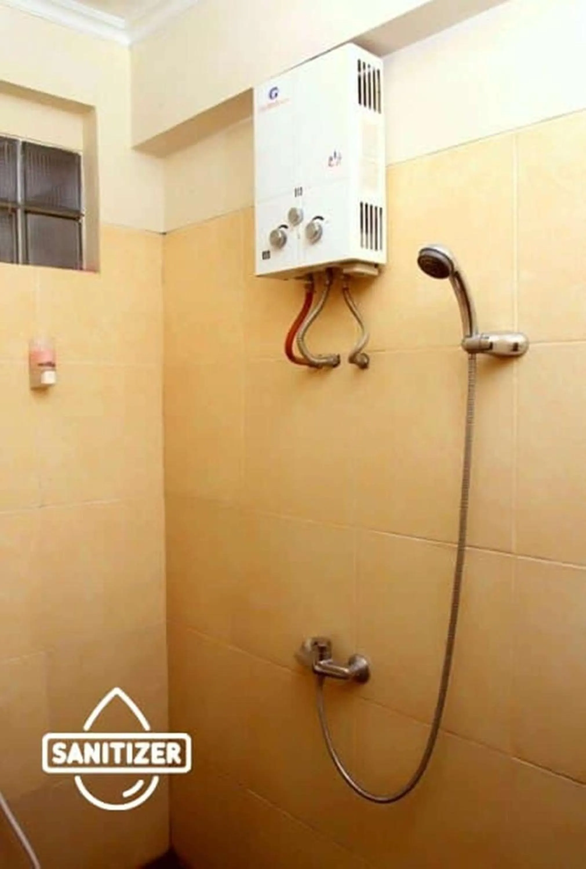 Bathroom in Bantal Guling Trans