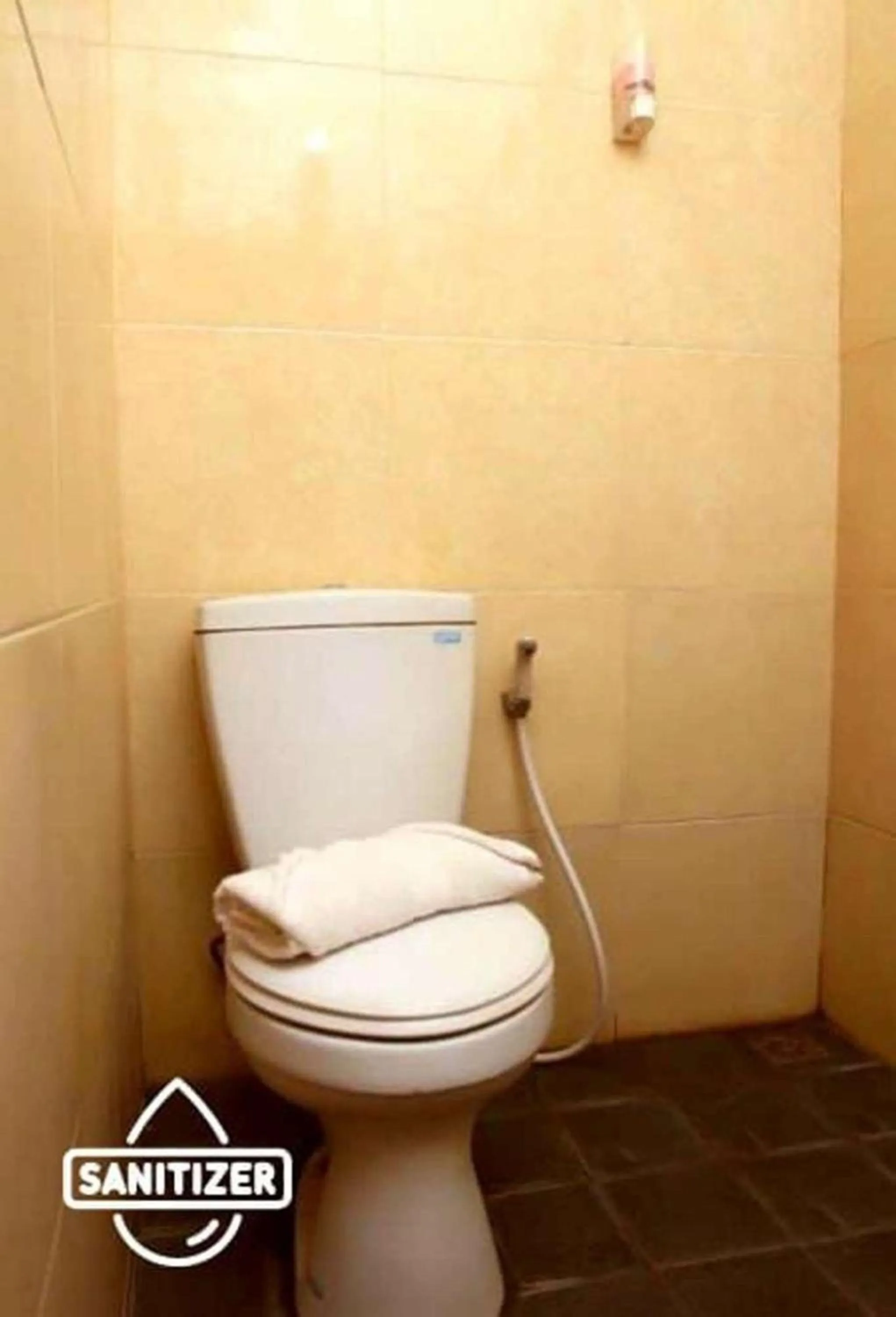 Bathroom in Bantal Guling Trans