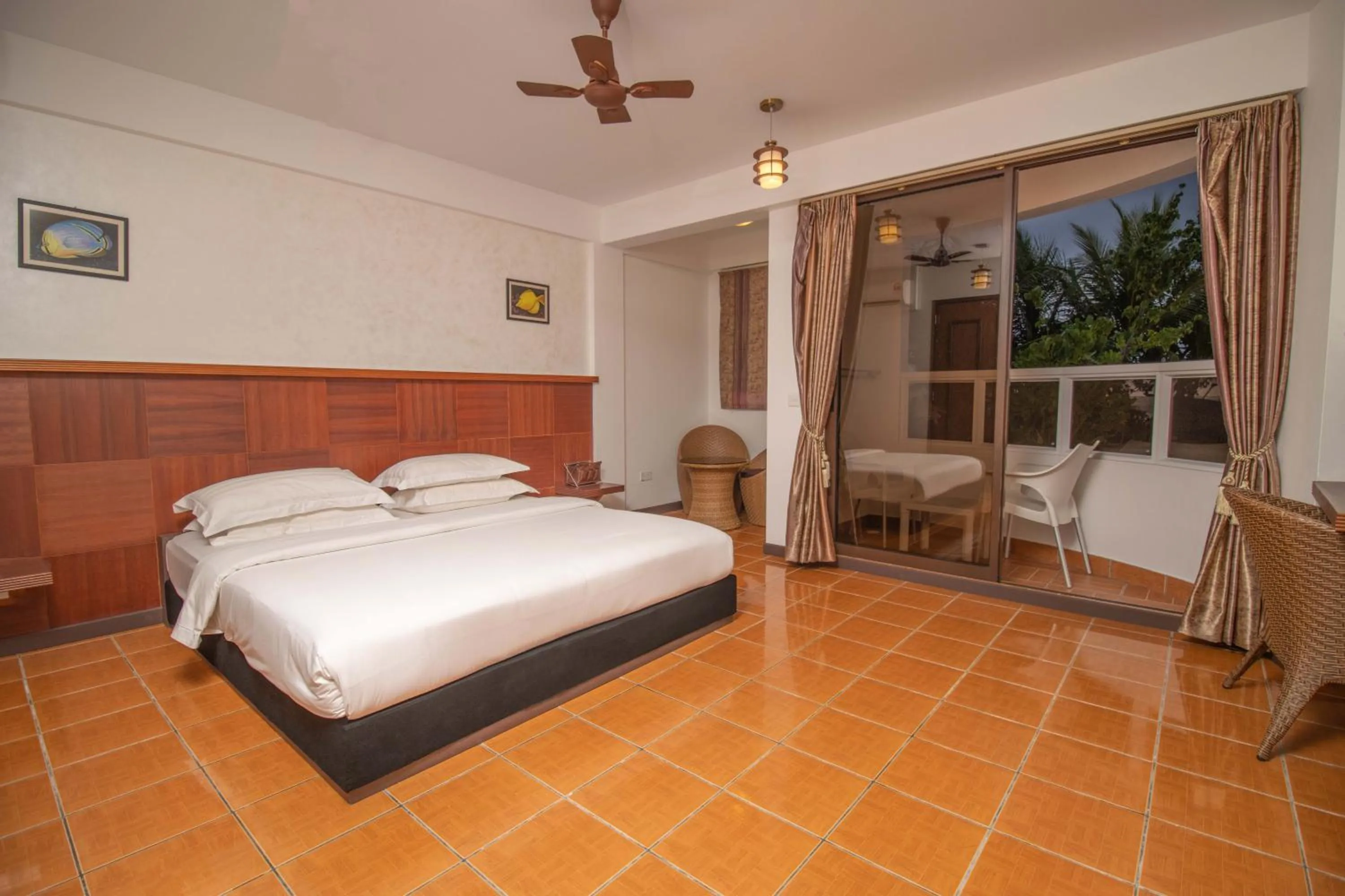 Bedroom, Bed in Rashu Hiyaa