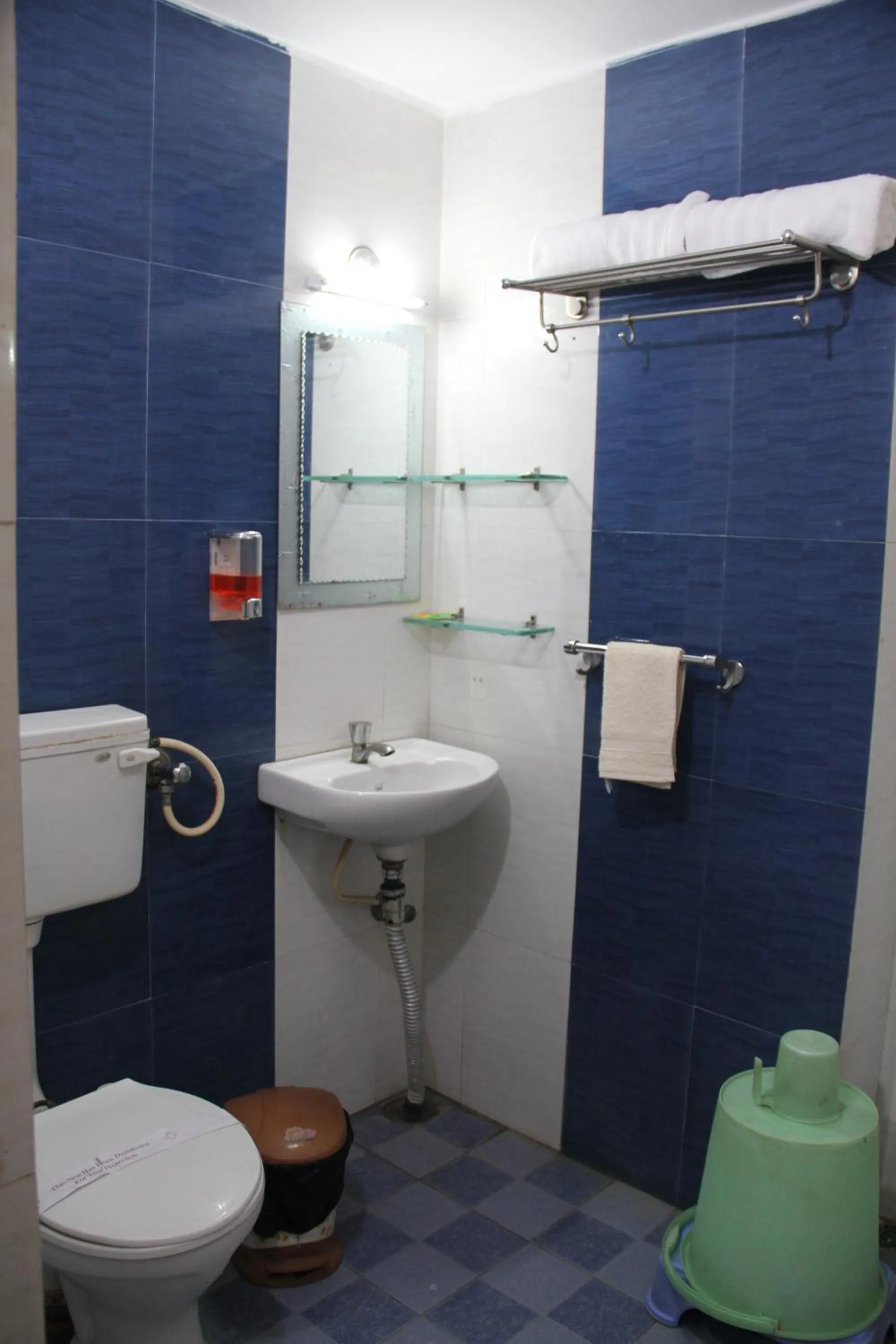 Bathroom in Hotel Bhagyodaya Residency Bhilwara