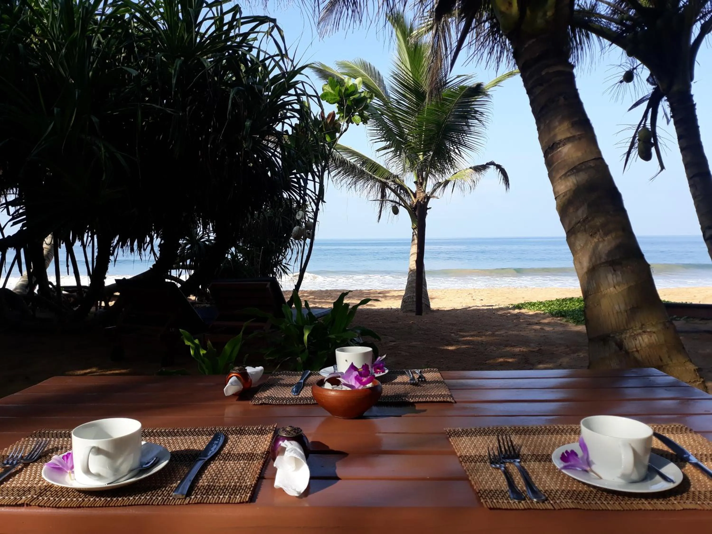 Breakfast in Arcade Beach Hotel