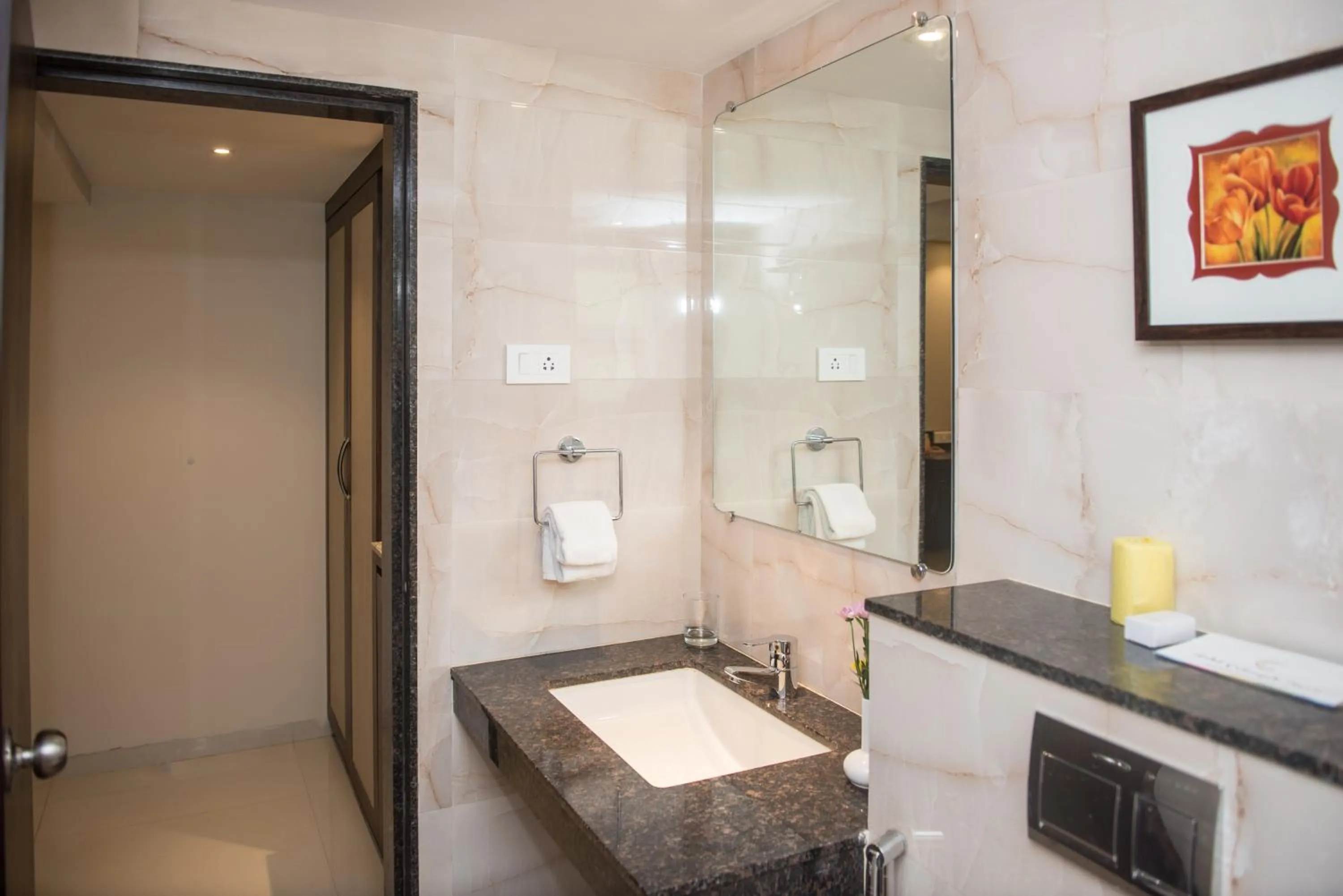 Bathroom in Calangute Towers - AM Hotel Kollection