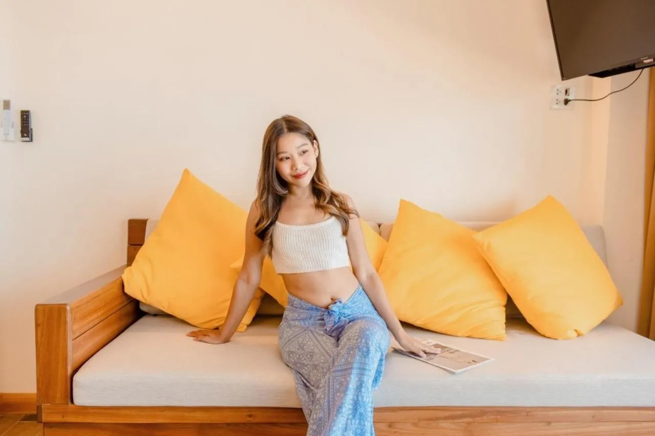 Living room, Bed in Samed Seaside Resort