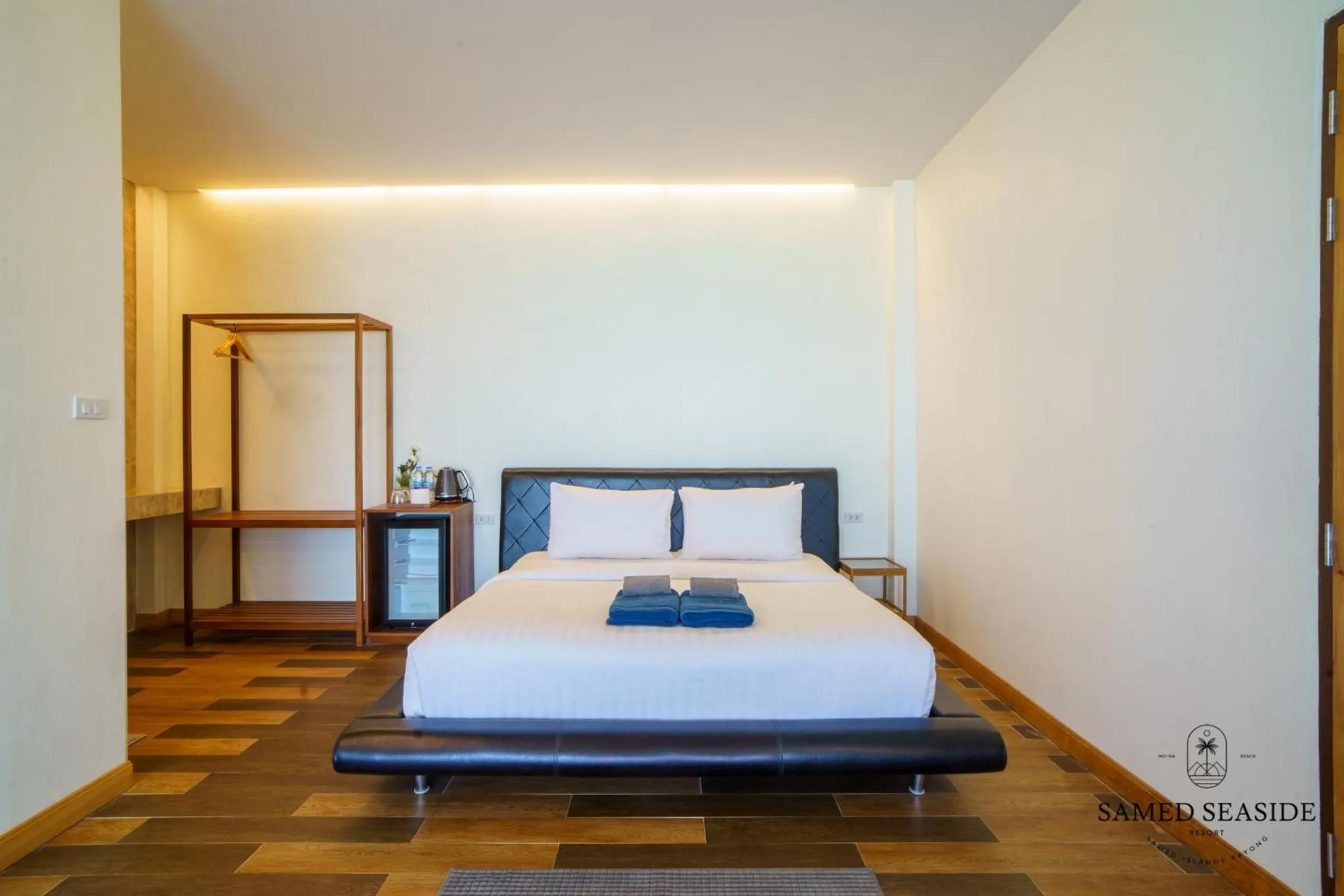 Bed in Samed Seaside Resort