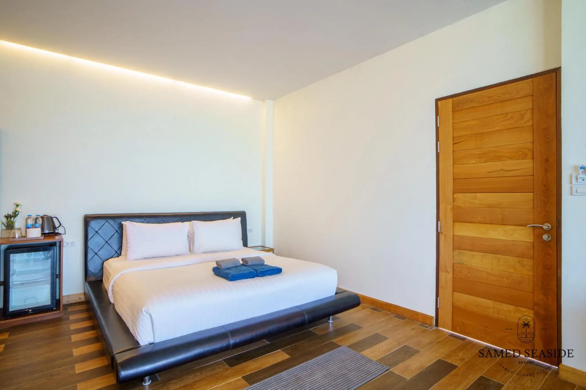 Bed in Samed Seaside Resort