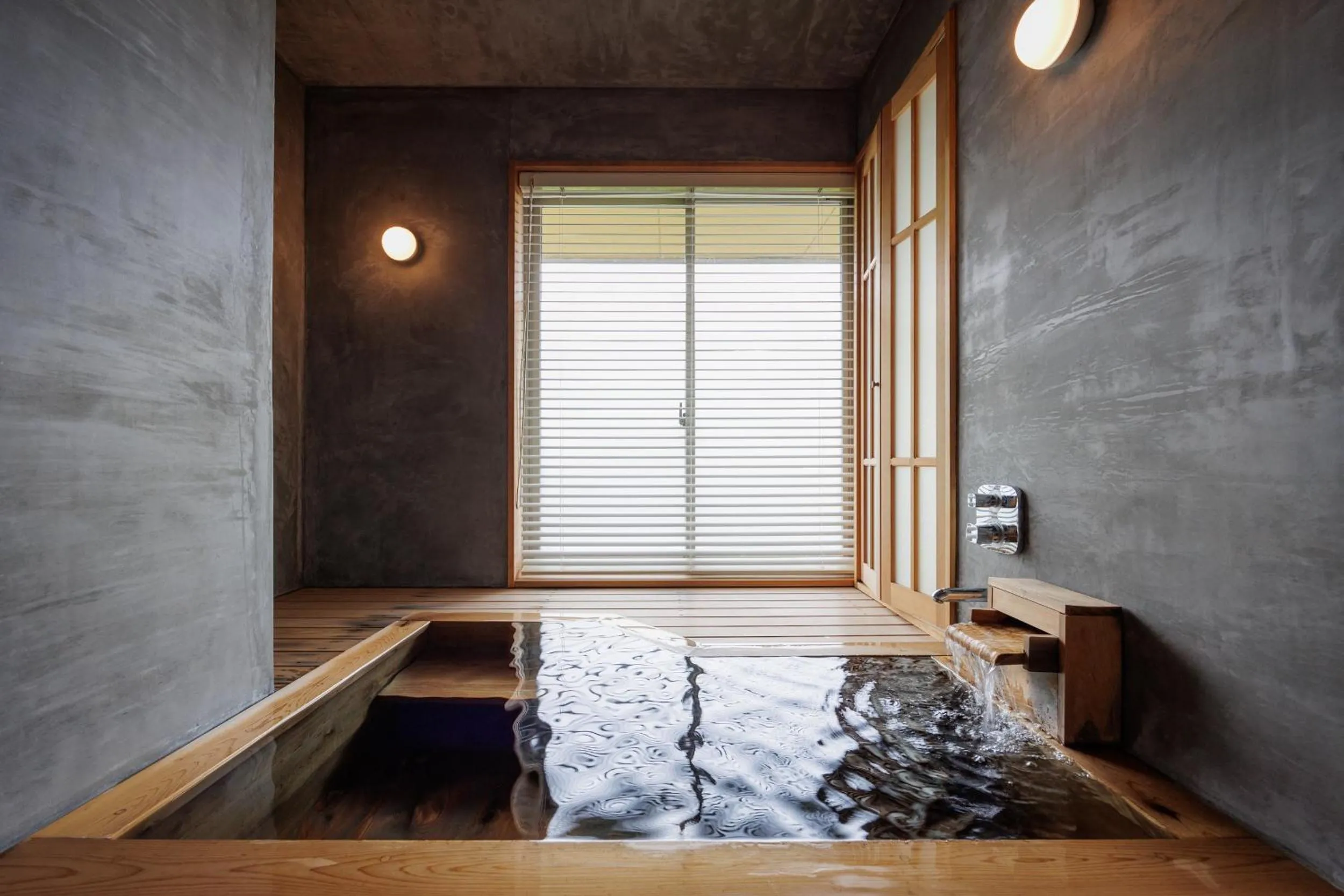 Hot Spring Bath in Kifuno Sato