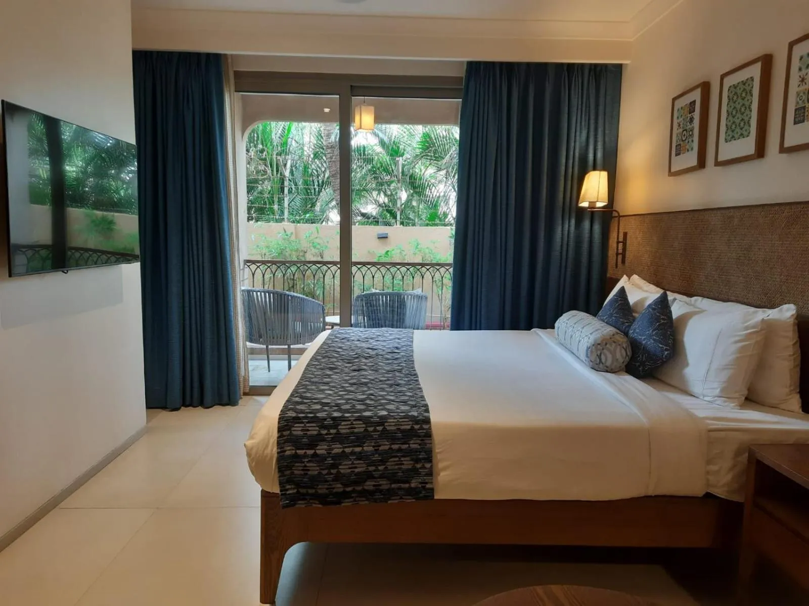 Bed in Marquis Beach Resort