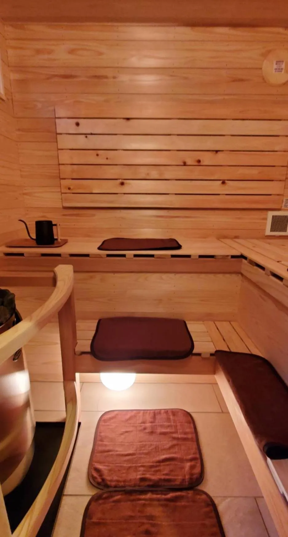 Photo of the whole room in Mt Ichibata Cottage