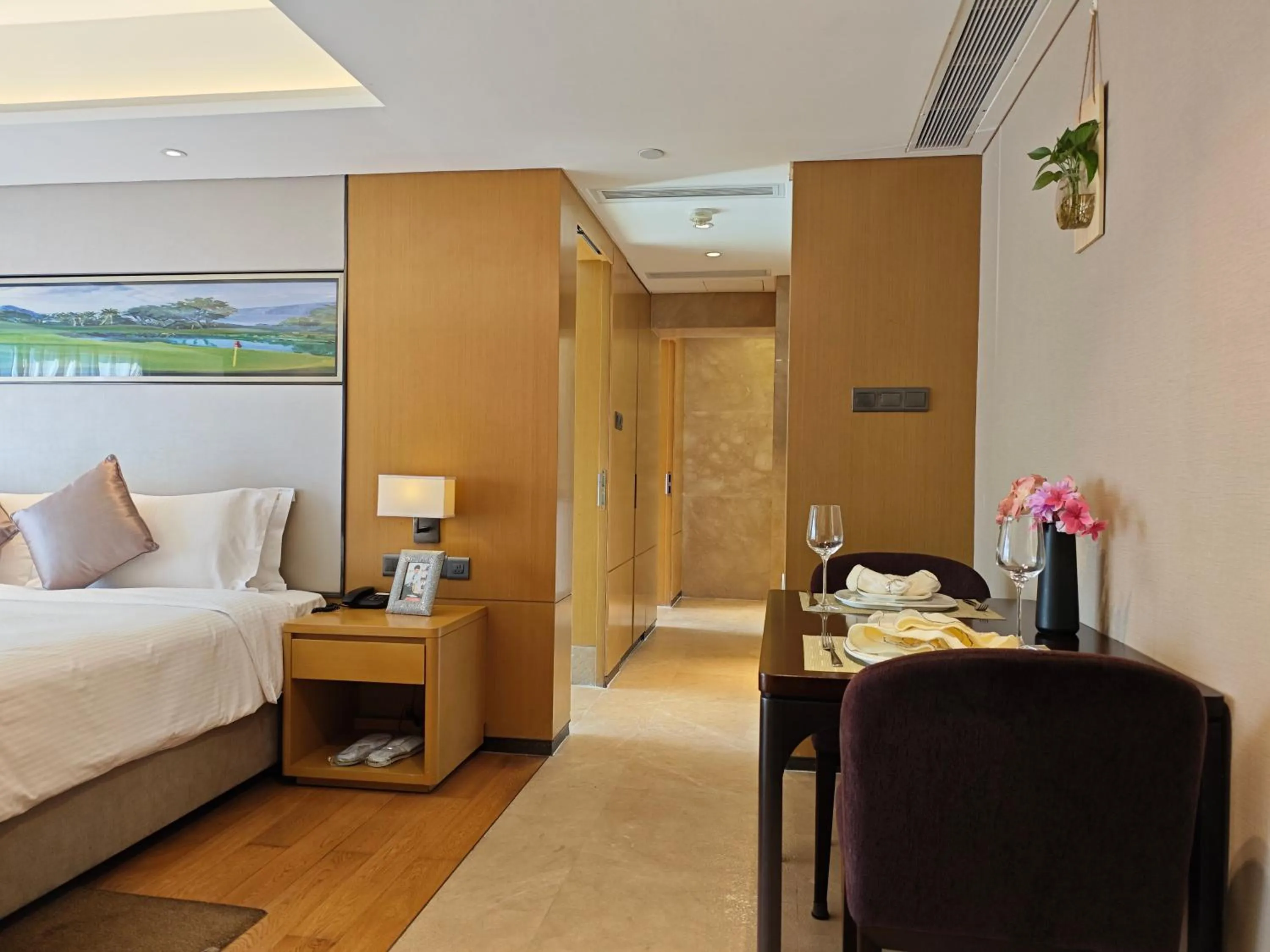 Bedroom, Bed in Somerset Grandview Shenzhen