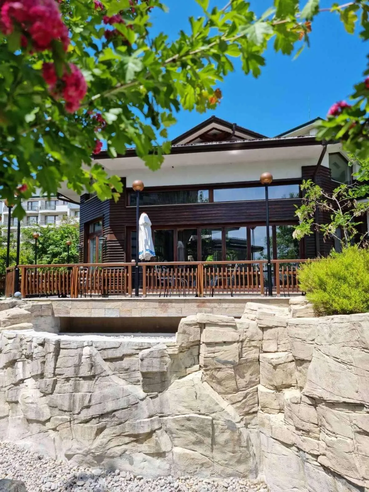 Restaurant/places to eat in Emerald Beach Resort & Spa