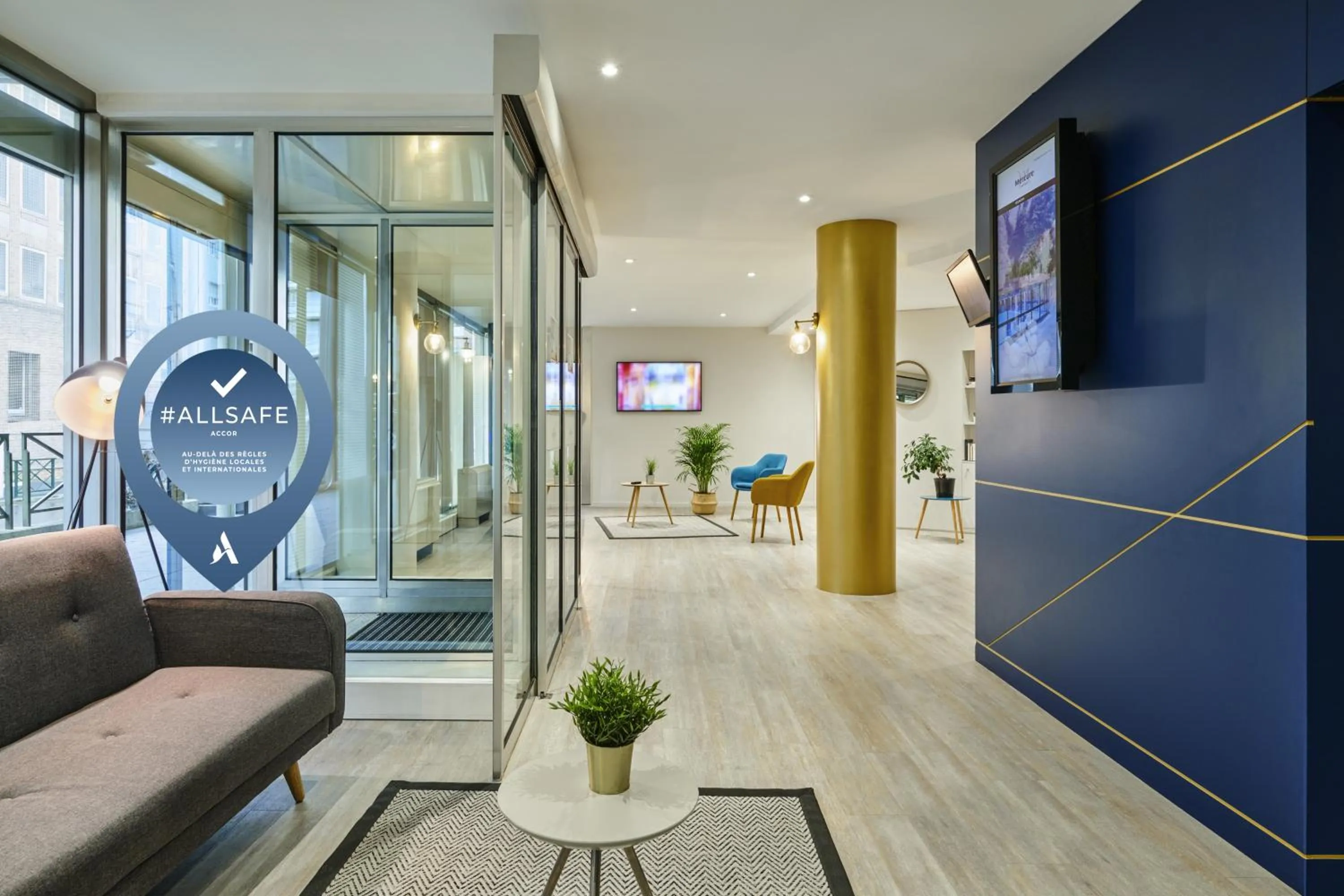 Lobby or reception in Residence Mercure Paris La Defense Grande Arche