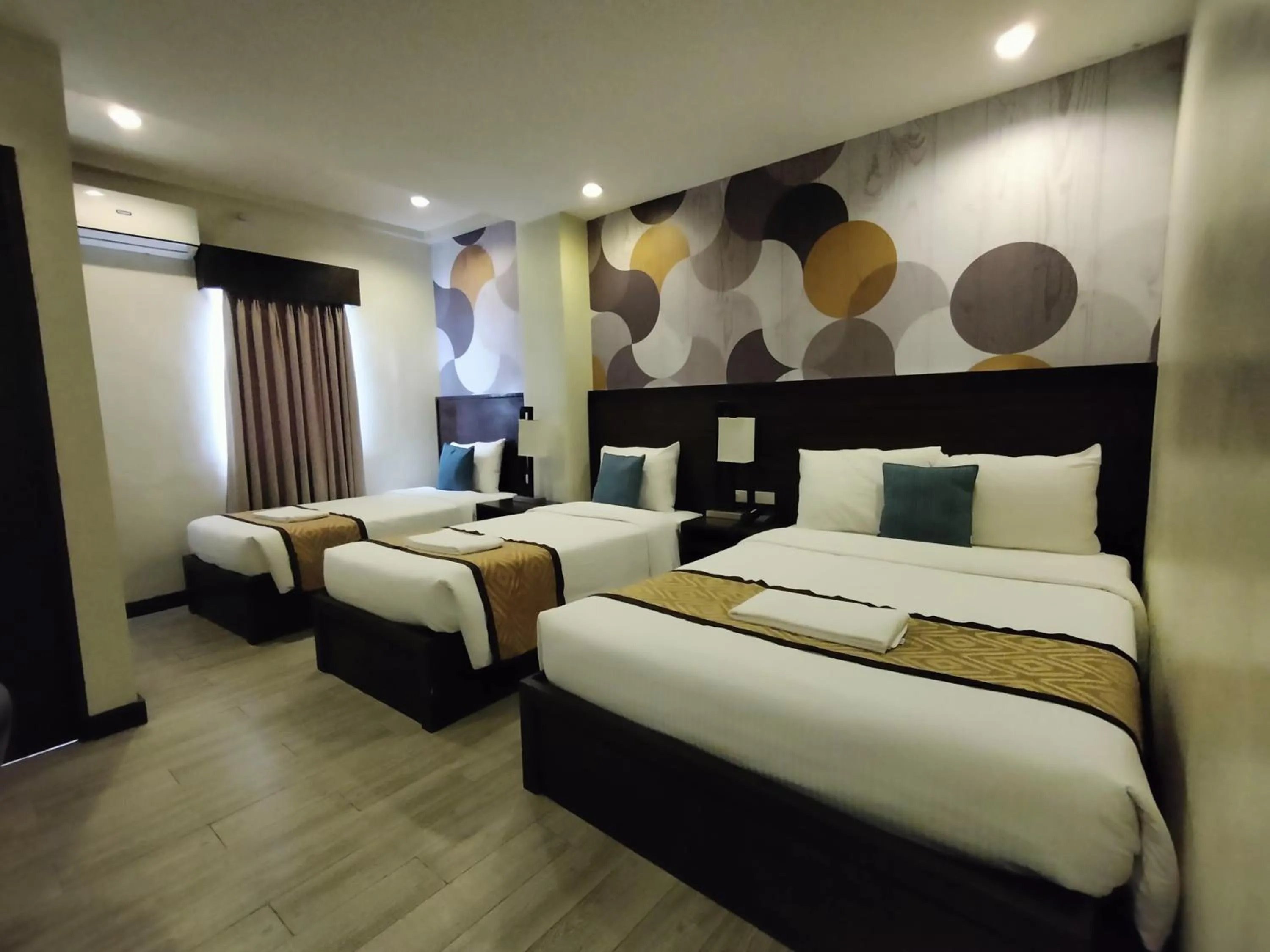 Bedroom, Bed in Whitewoods Convention and Leisure Hotel