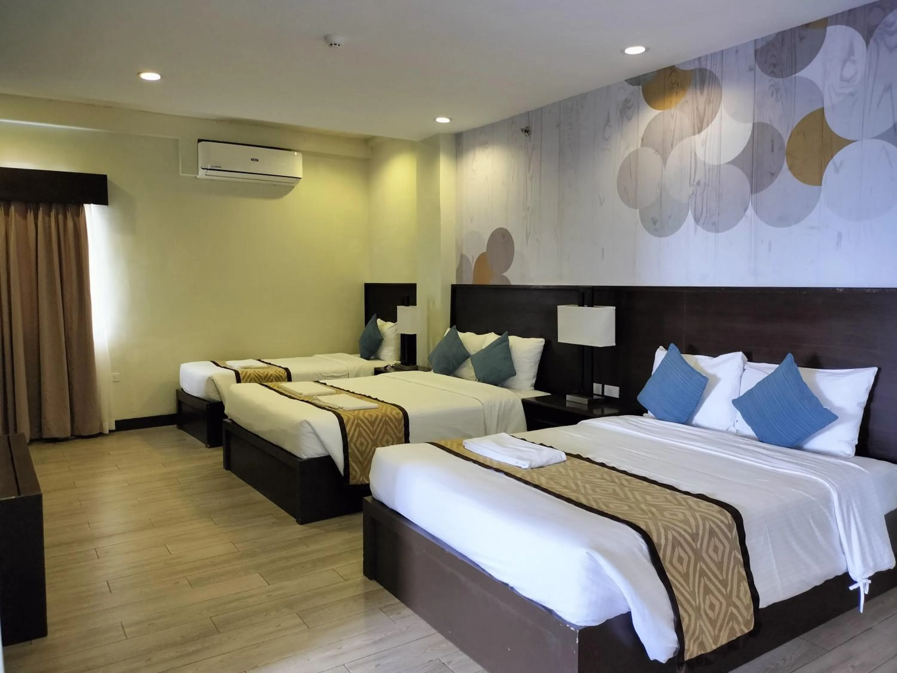 Bed in Whitewoods Convention and Leisure Hotel by SMS Hospitality