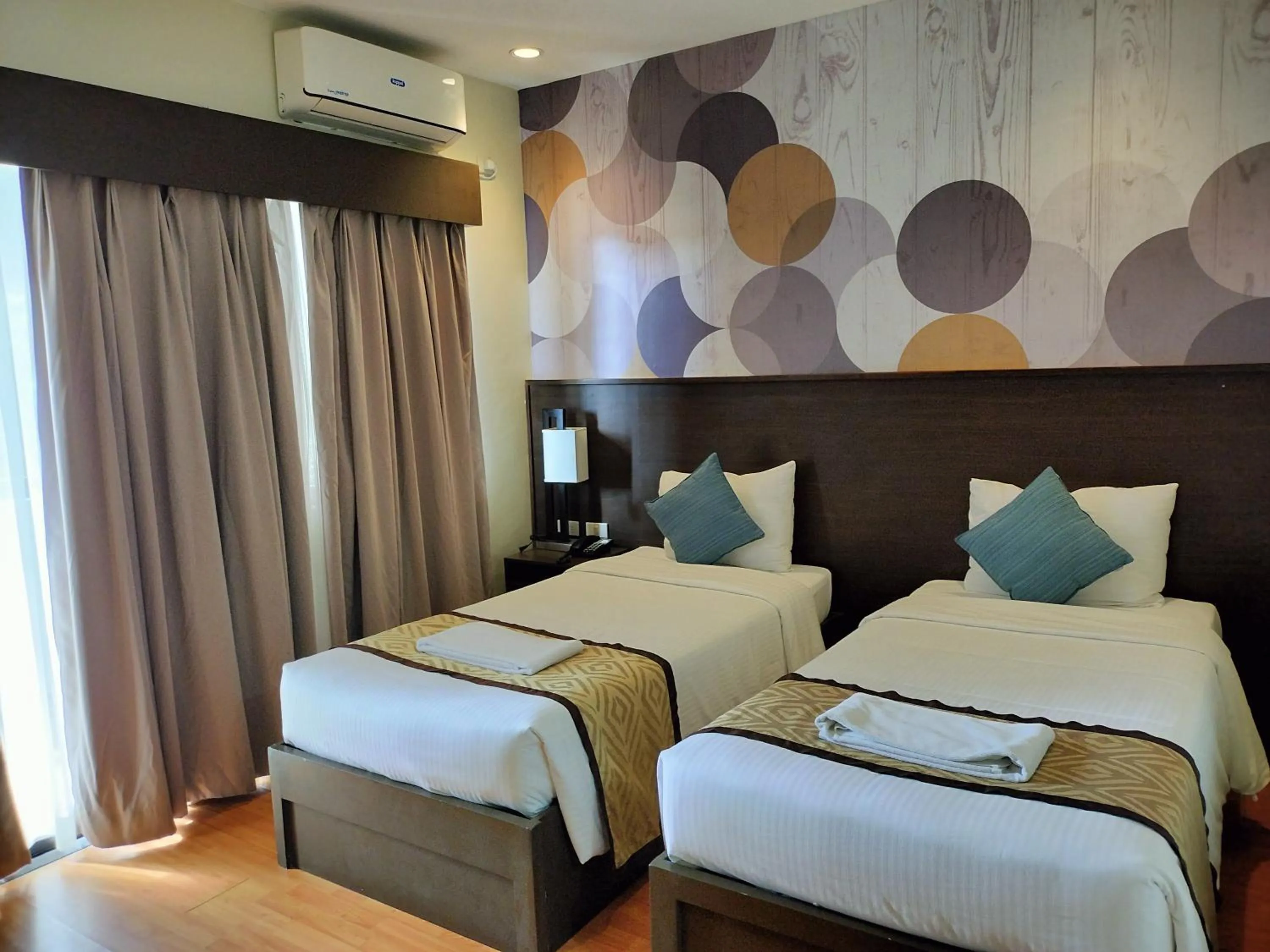 Bedroom, Bed in Whitewoods Convention and Leisure Hotel