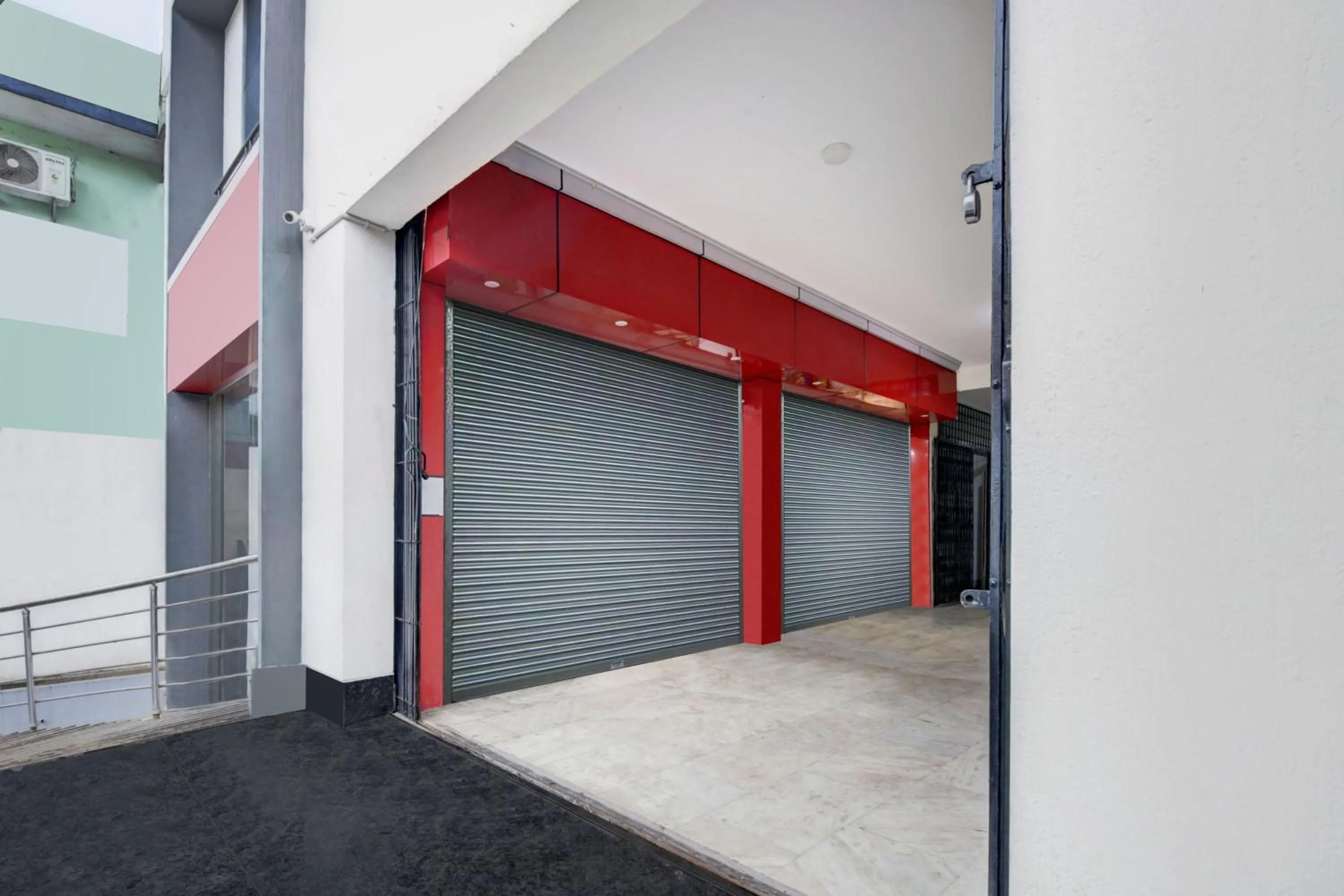 Facade/entrance in Super Collection O Virajpet City Centre formerly The Fort Mercara