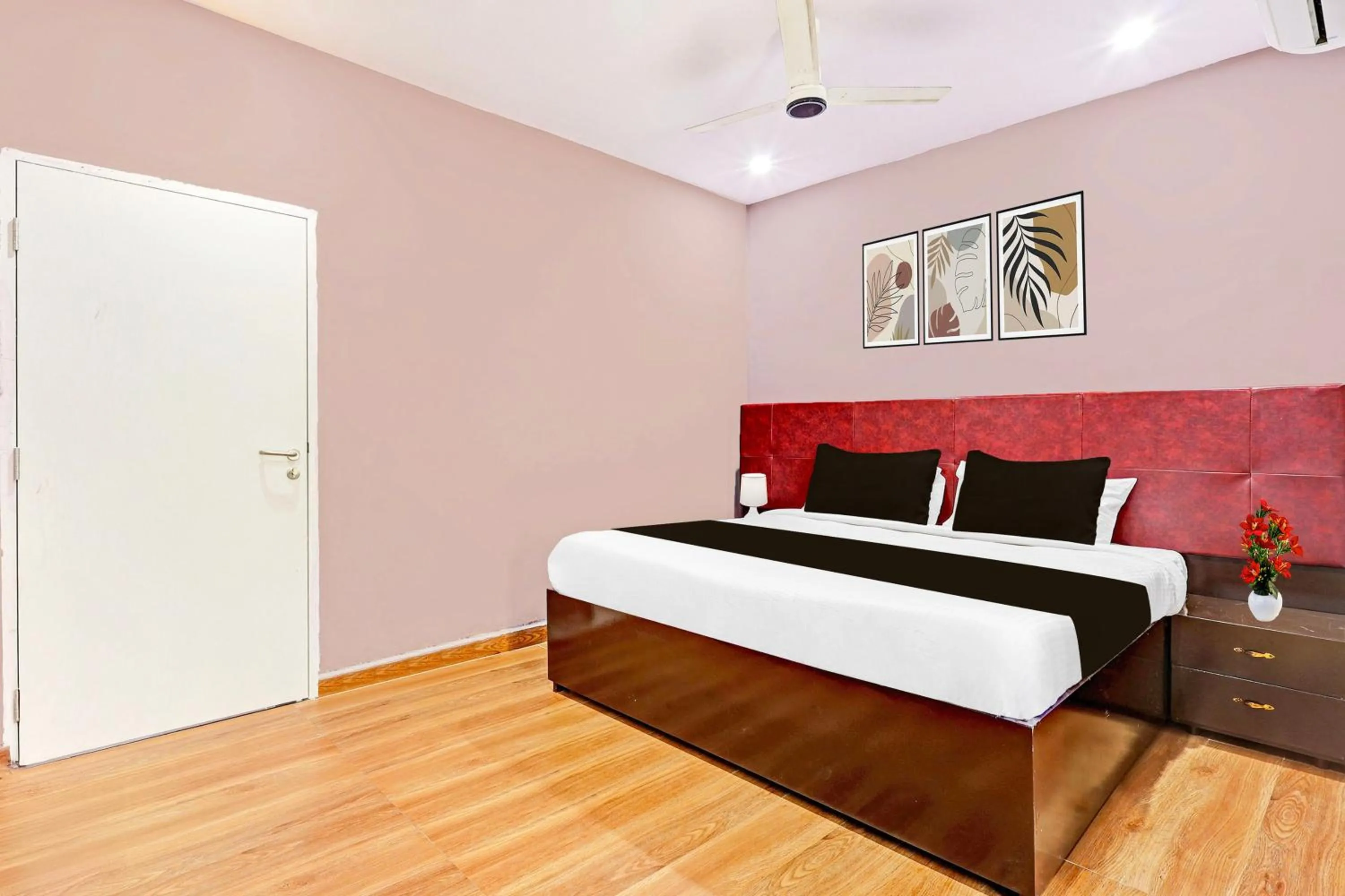 Bedroom, Bed in Hotel O Ramarvapadu Near ESI Hospital