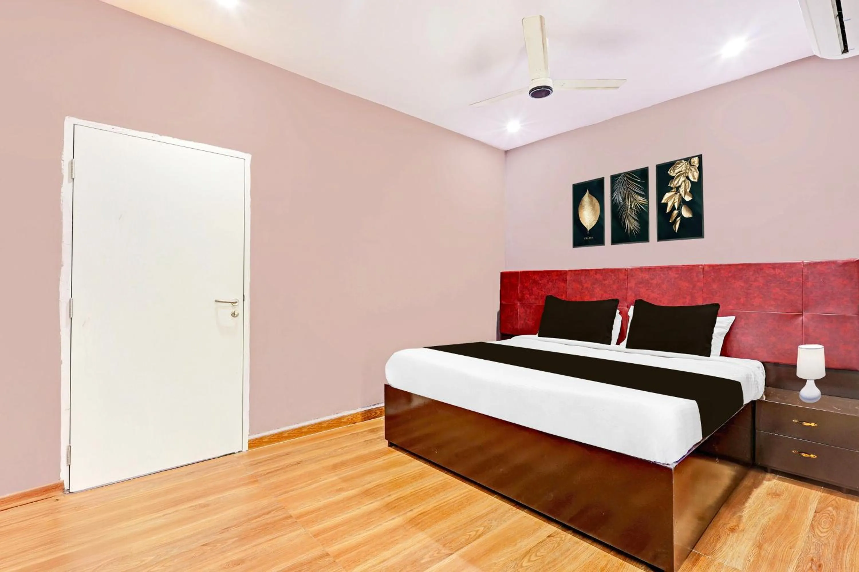 Bedroom, Bed in Hotel O Ramarvapadu Near ESI Hospital