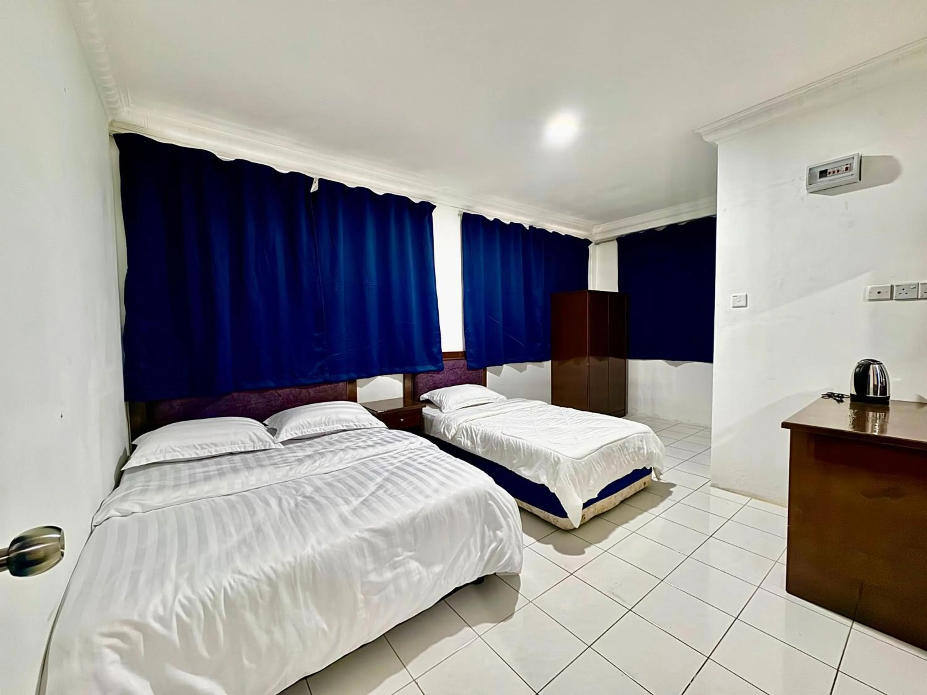 Bedroom, Bed in Hotel O Vaigan Hotel