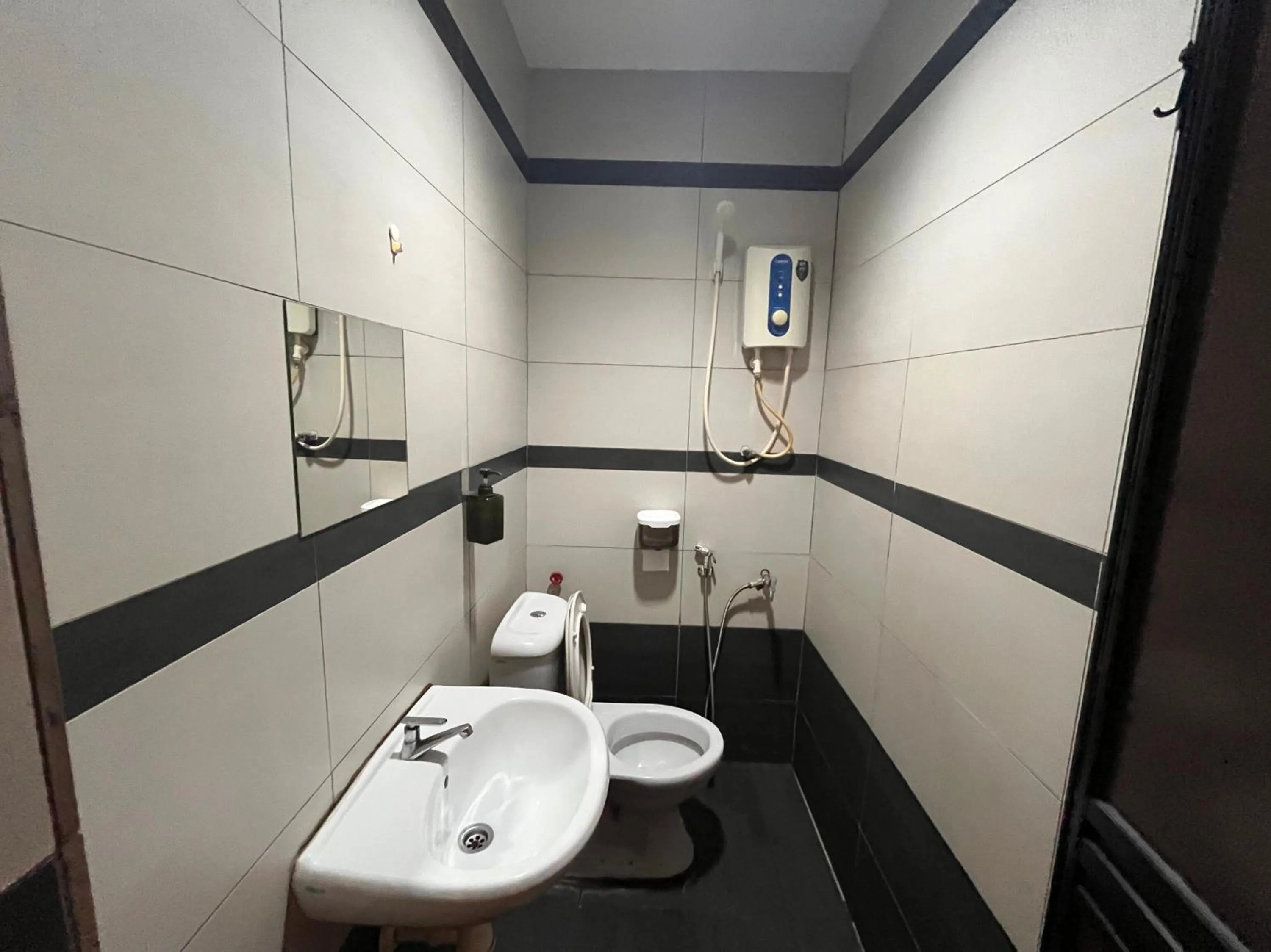 Bathroom in Hotel O Jb Sojourn