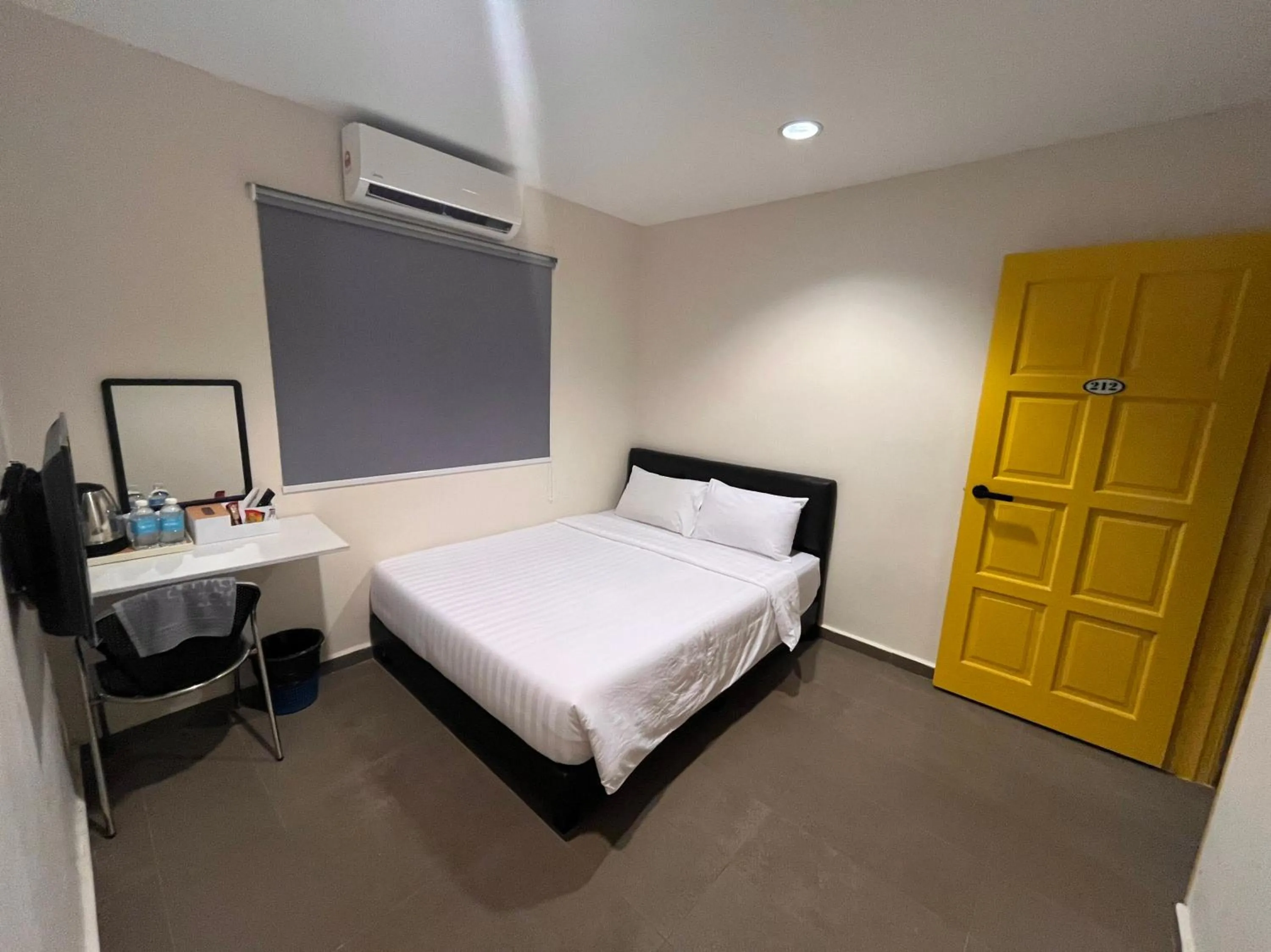 Bedroom, Bed in Hotel O Jb Sojourn