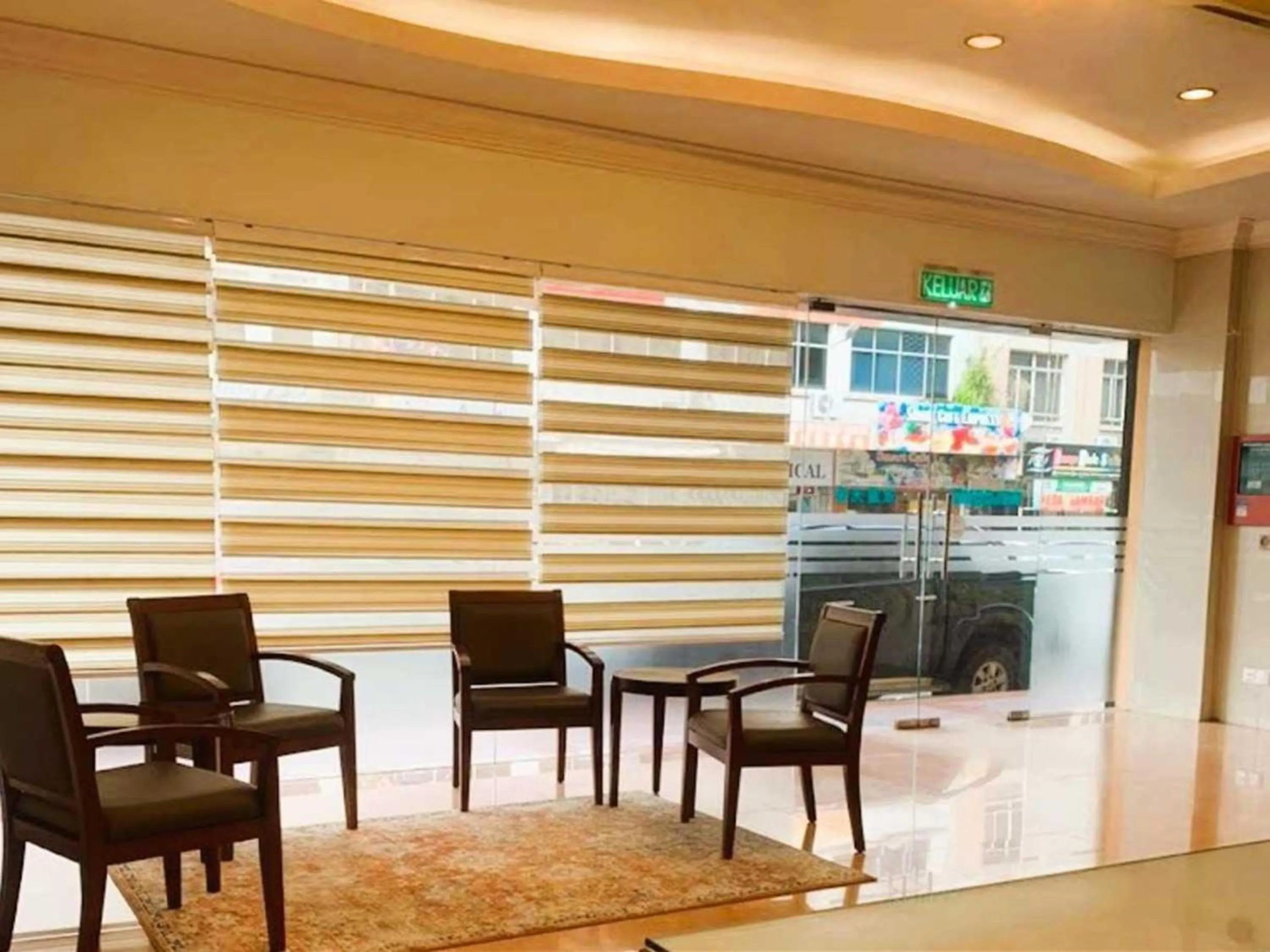 Lobby or reception in Hotel O Atari Inn