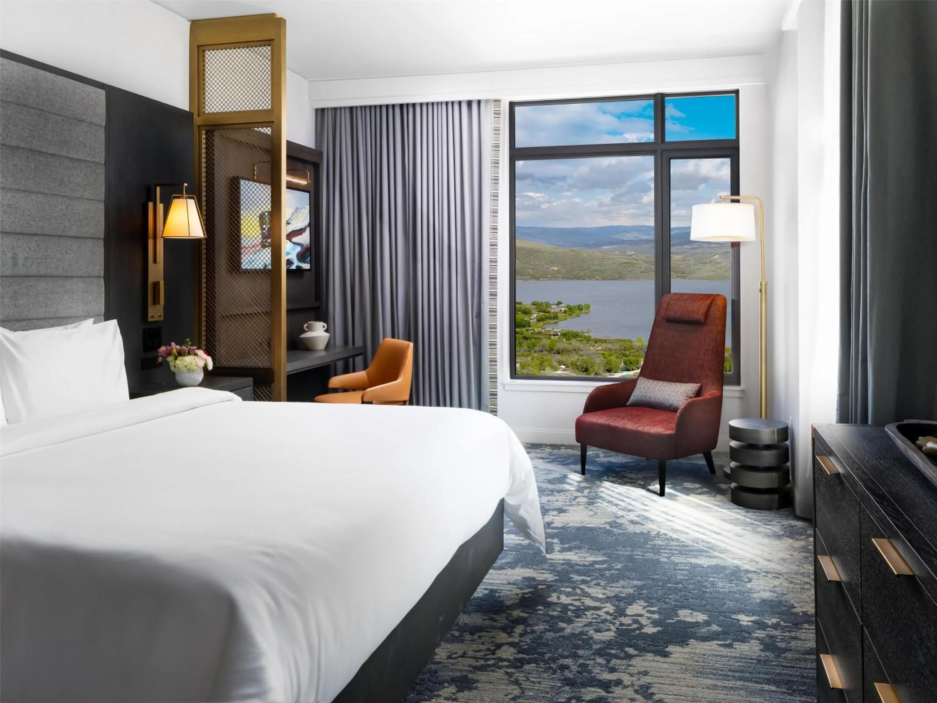 View (from property/room), Bed in Grand Hyatt Deer Valley