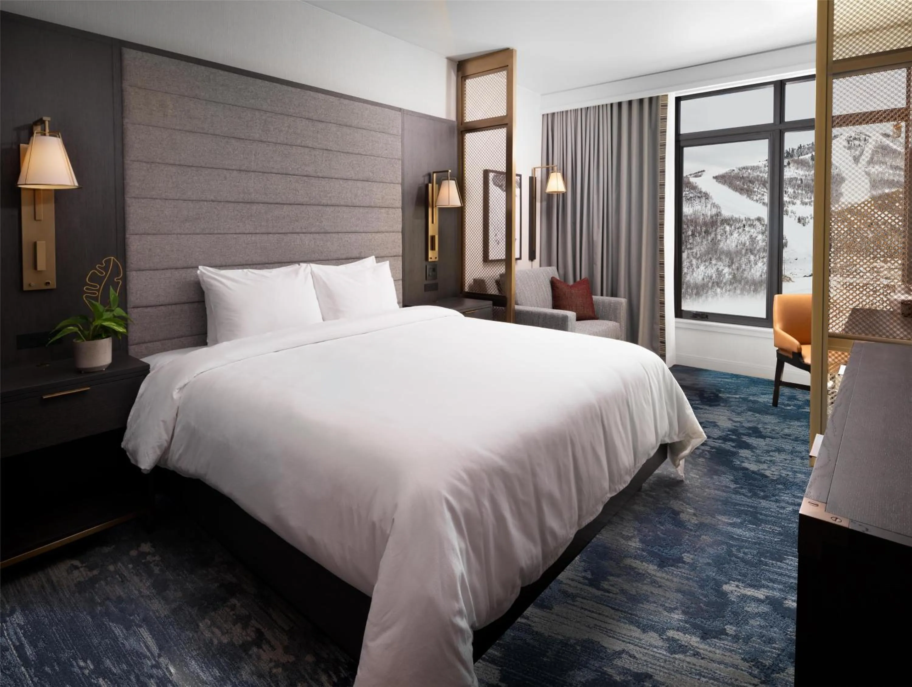 View (from property/room), Bed in Grand Hyatt Deer Valley