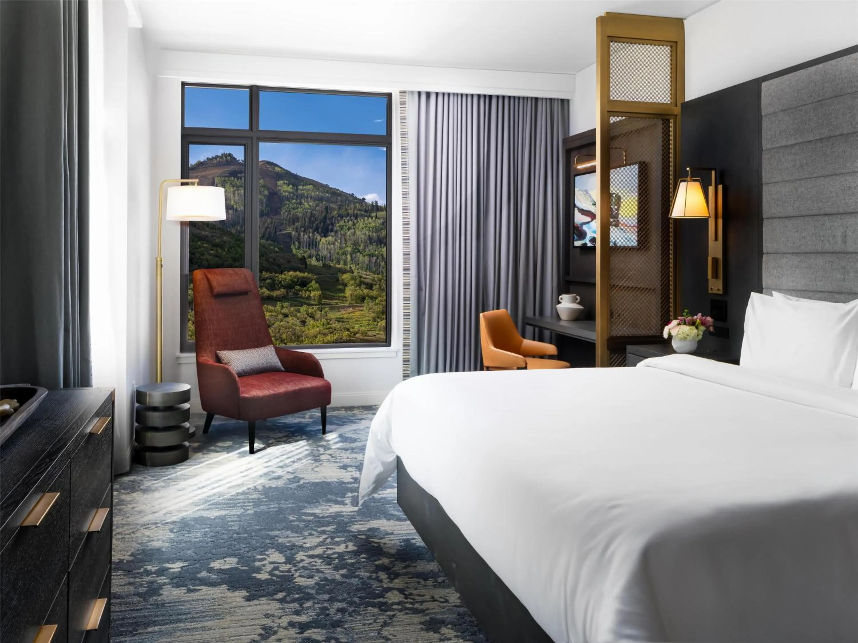 View (from property/room), Bed in Grand Hyatt Deer Valley