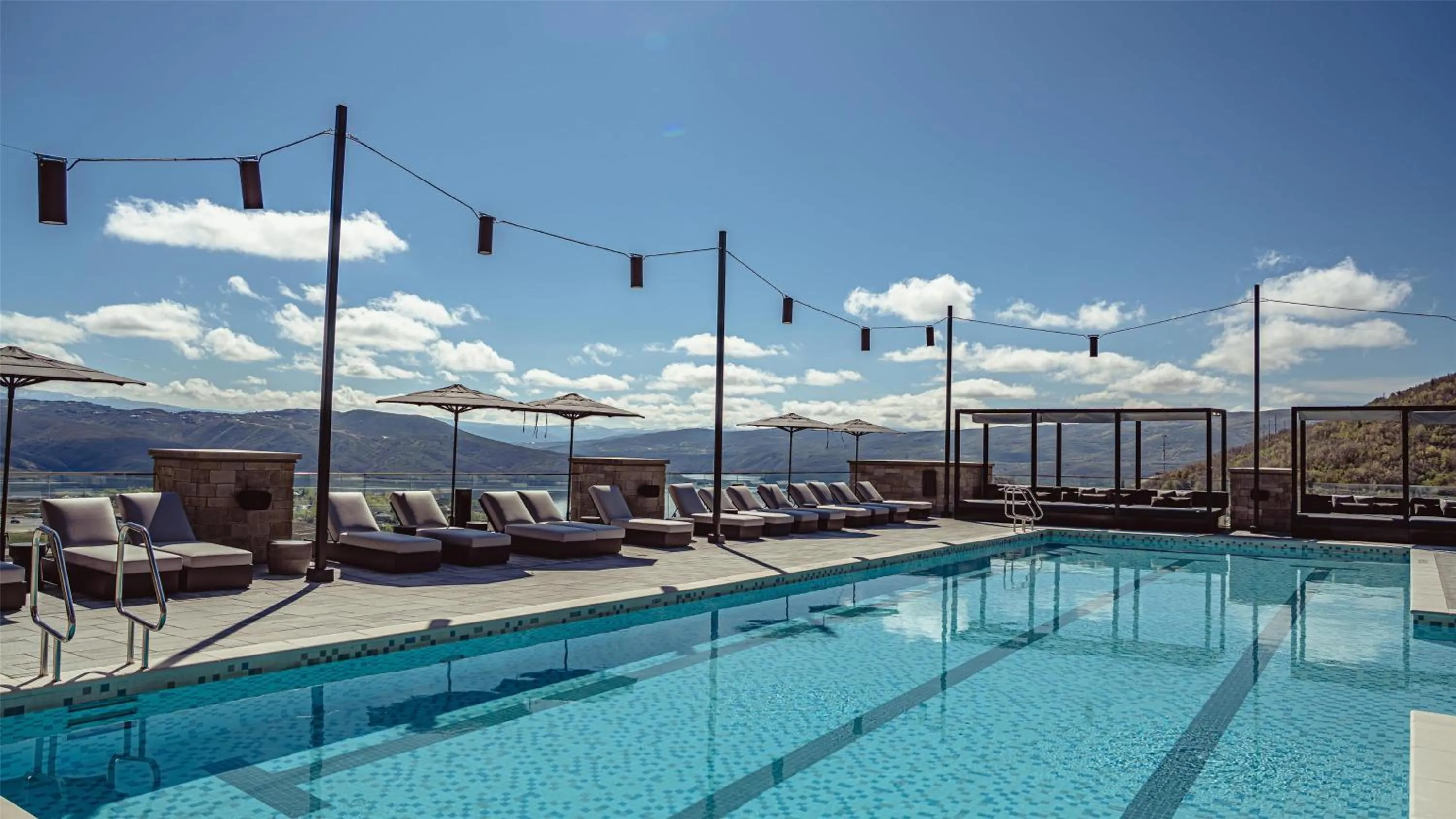 Swimming pool in Grand Hyatt Deer Valley