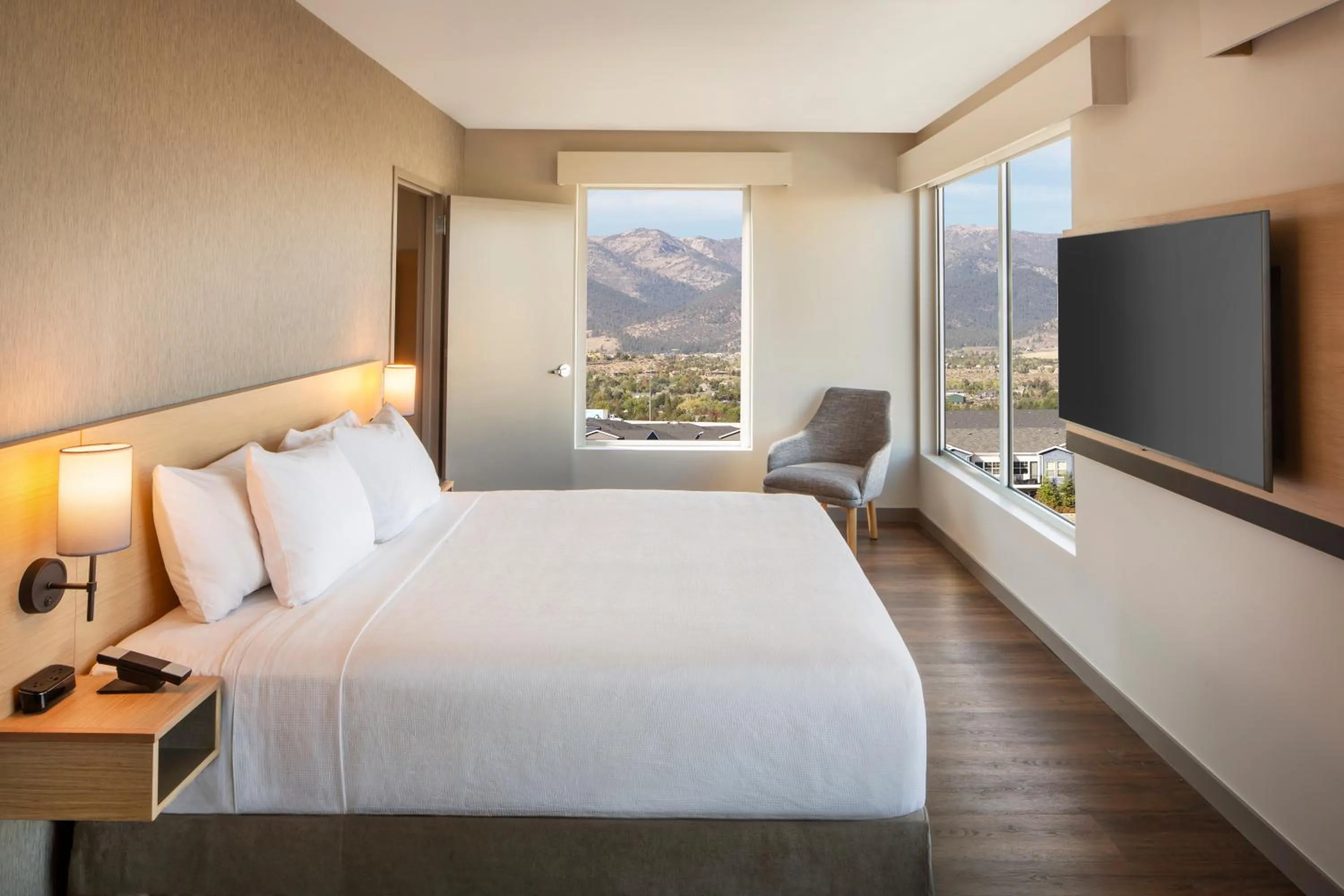 Natural landscape, Bed in Hyatt Place Reno