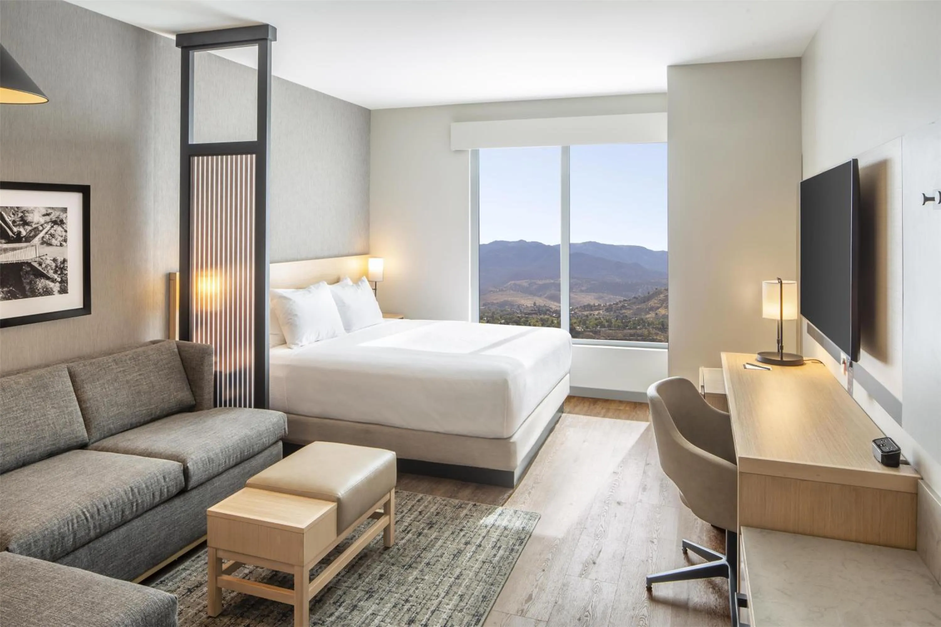 Bedroom, Bed in Hyatt Place Reno