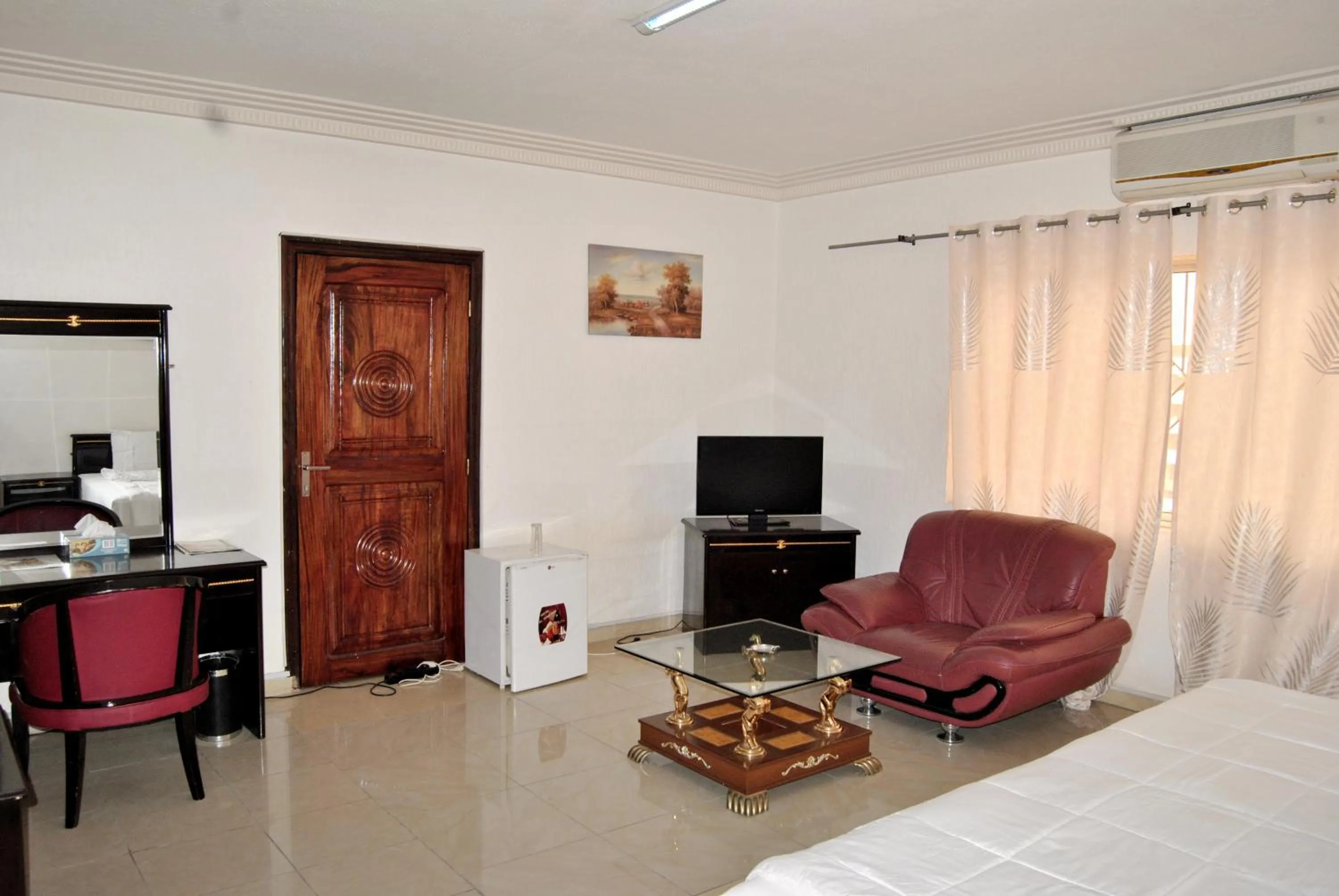 Photo of the whole room, Bed in Riviera Hotel Benin