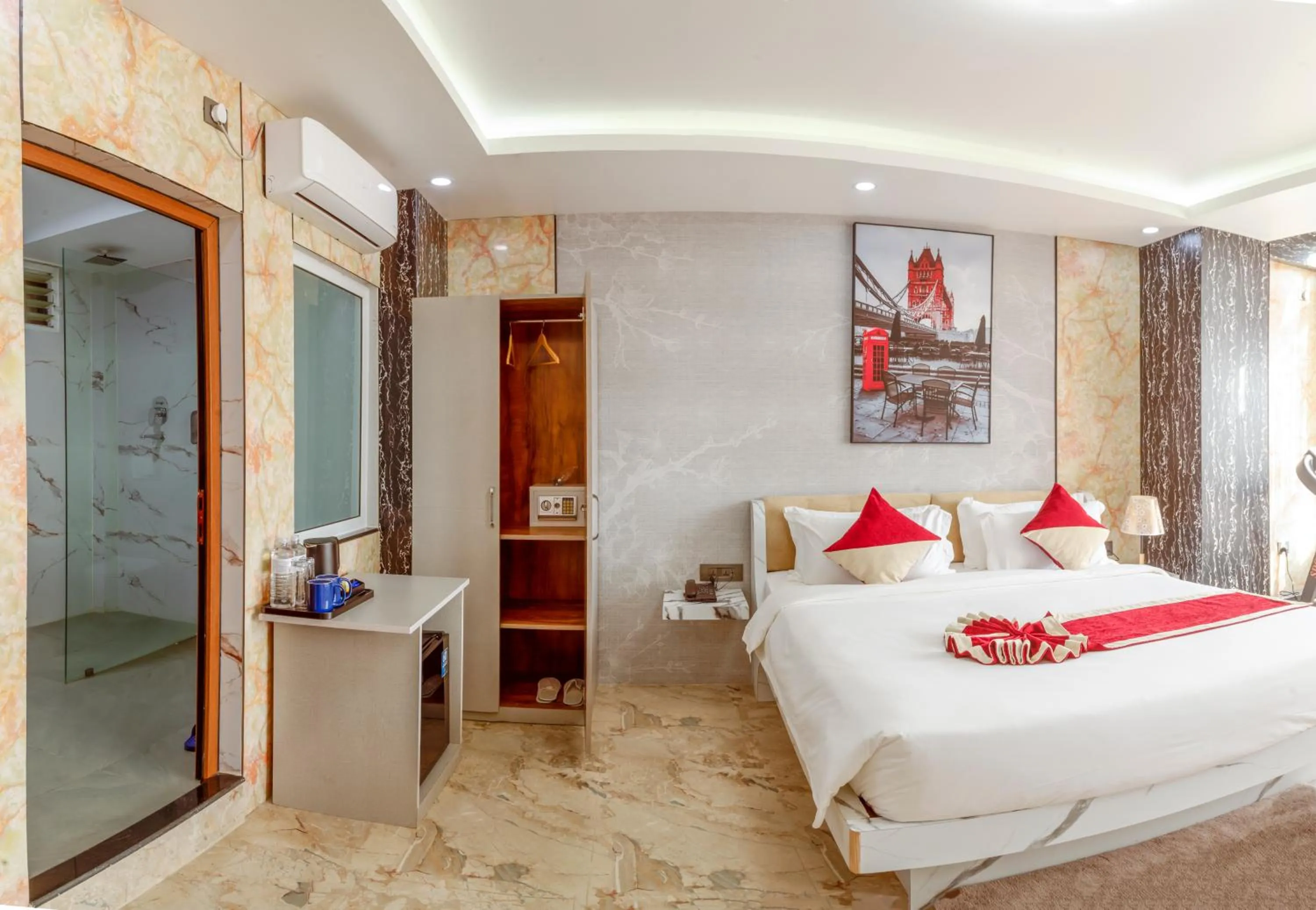 Bedroom, Bed in Hotel Robot